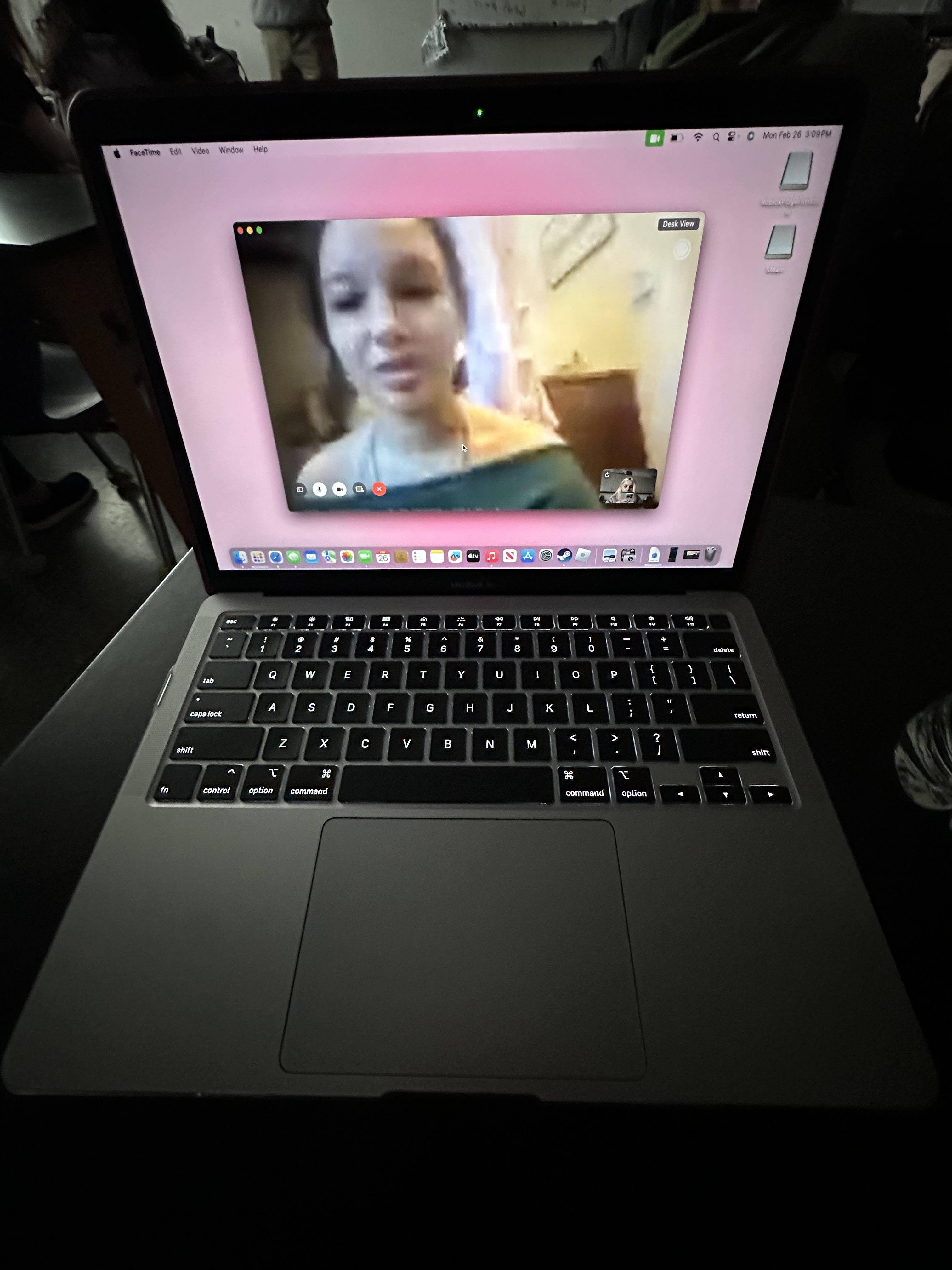 Apple Geek Squad Certified Refurbished MacBook Air 13.3