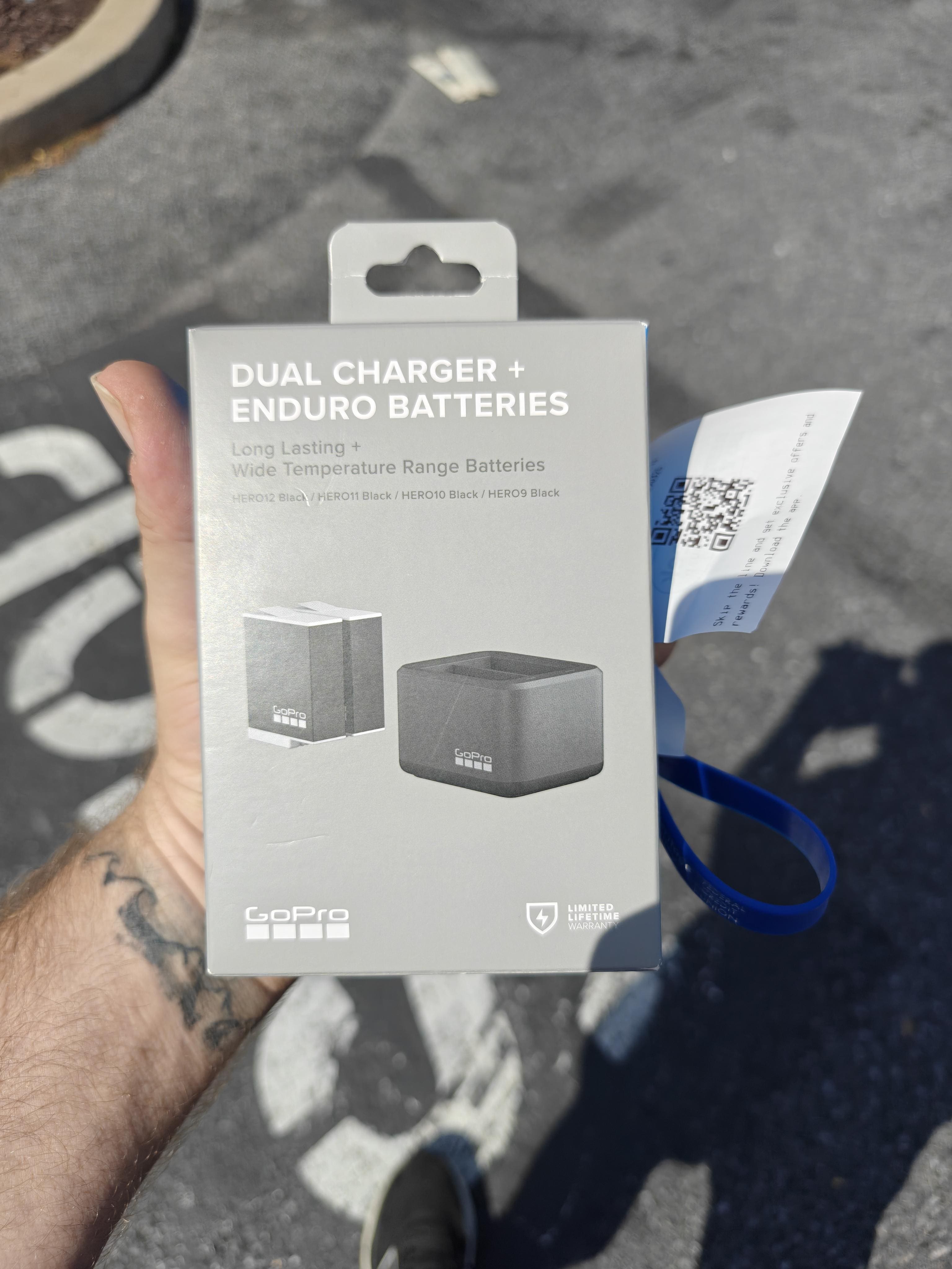 GoPro Dual Battery Charger + Battery for HERO12 Black/HERO11 Black