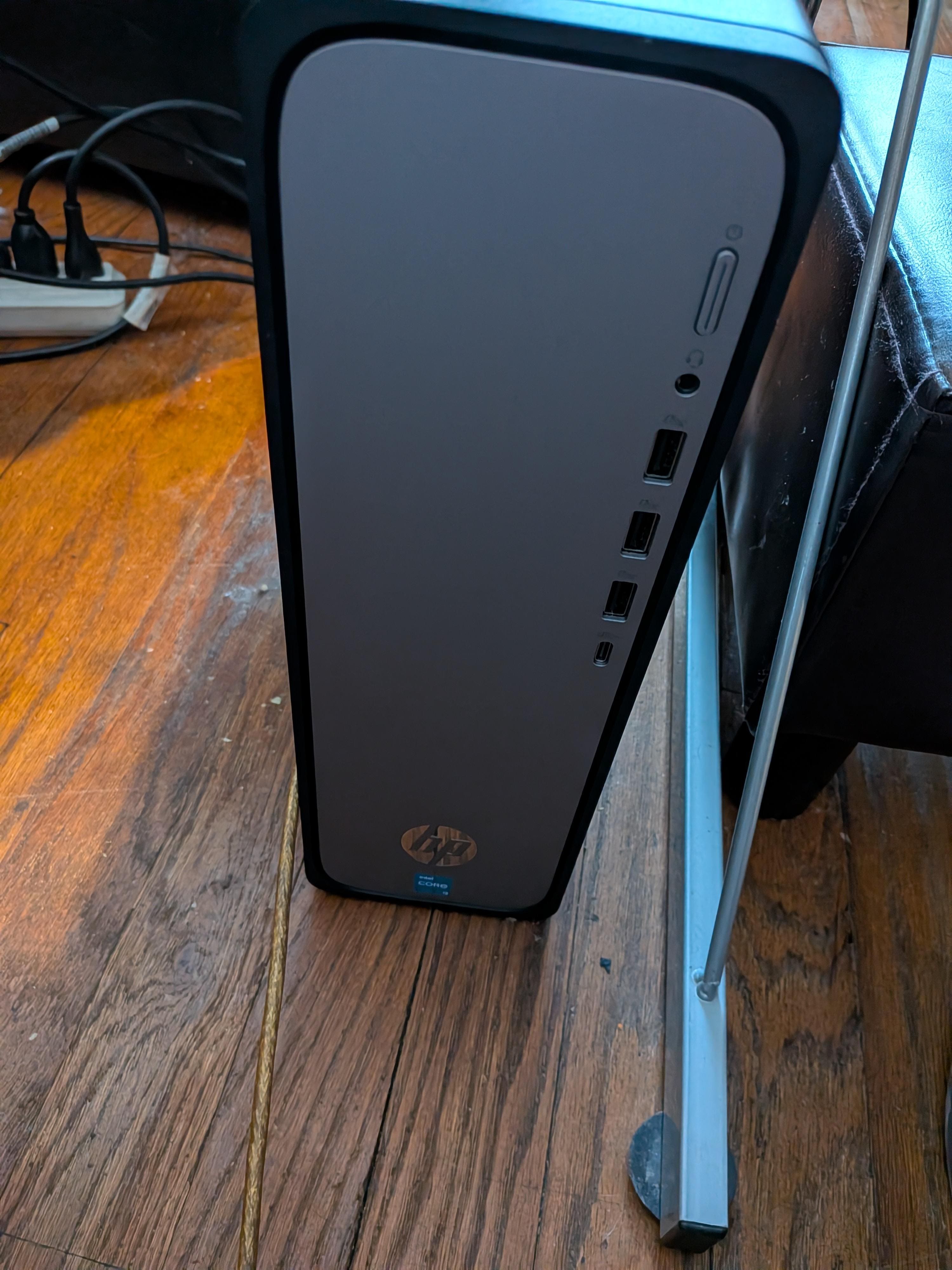 HP OmniDesk Slim Desktop Intel Core i3 13100 2023 8GB DDR5 Memory