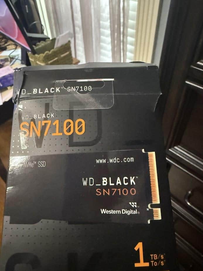 WD BLACK SN7100 1TB Internal SSD Gen 4 x4 NVMe WDBELG0010BBK-WRSN