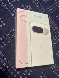 Google Pixel 9 128GB (Unlocked) Porcelain GA05839-US - Open Google Pixel 9 128GB (Unlocked) Porcelain GA05839-US - Open