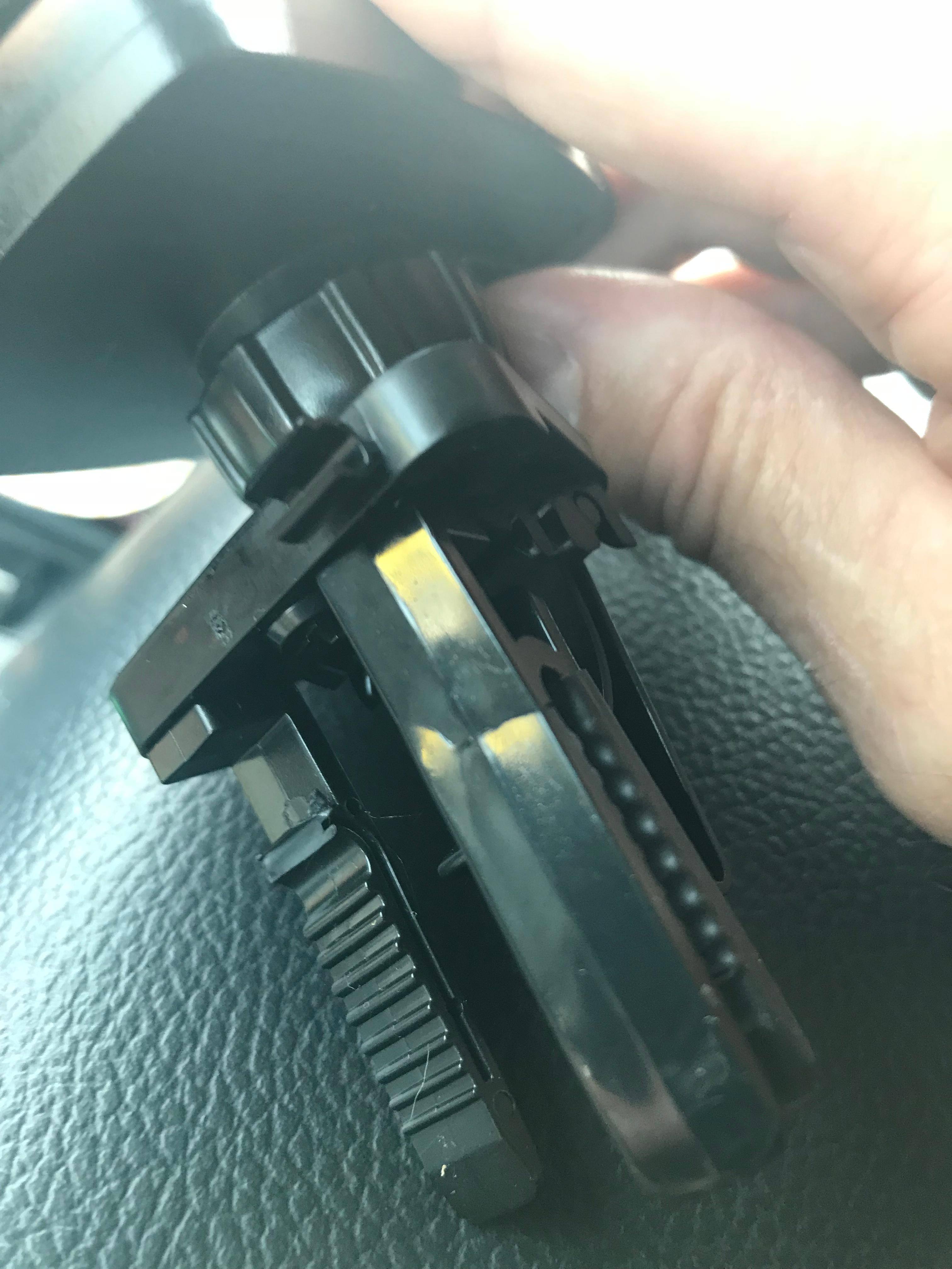 See crack, click to load a larger version