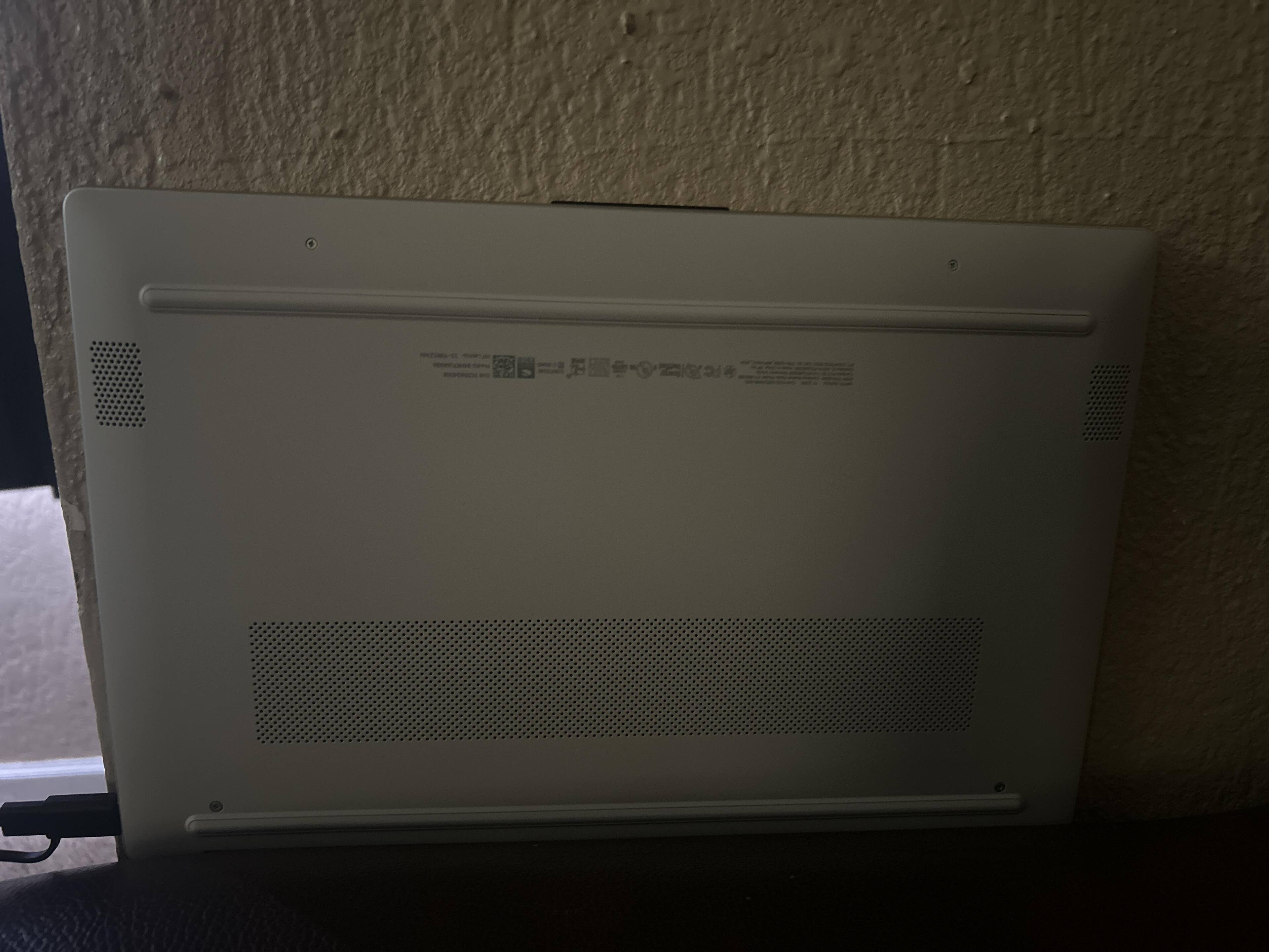 HP 15.6