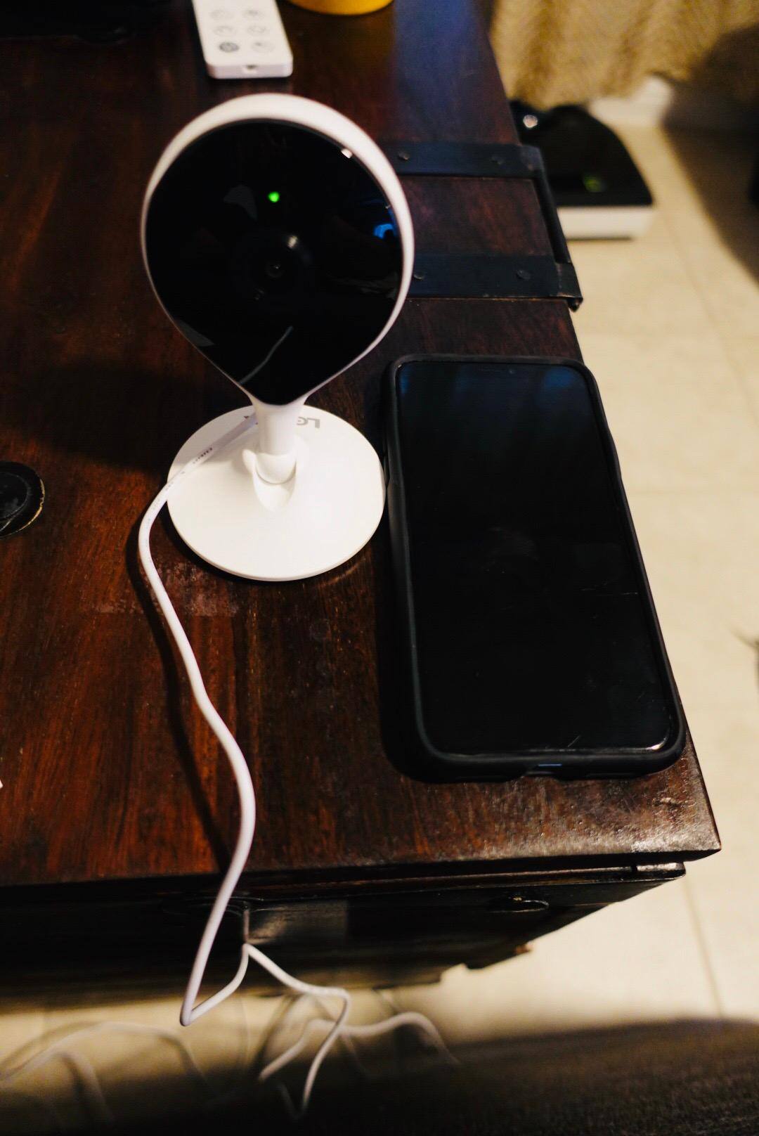 The camera tilts!, click to load a larger version