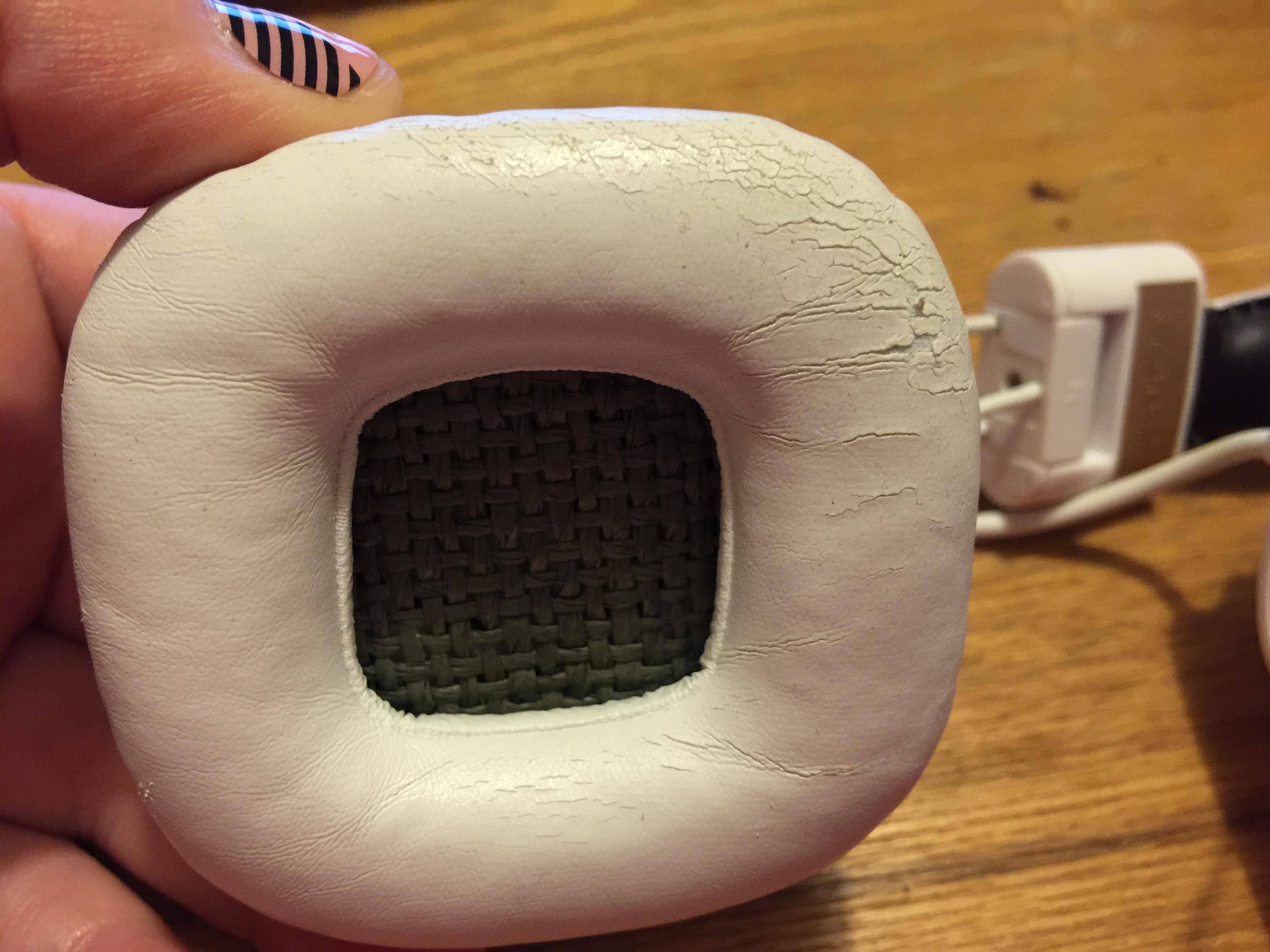 Right side - material starting to crack and chip away, click to load a larger version