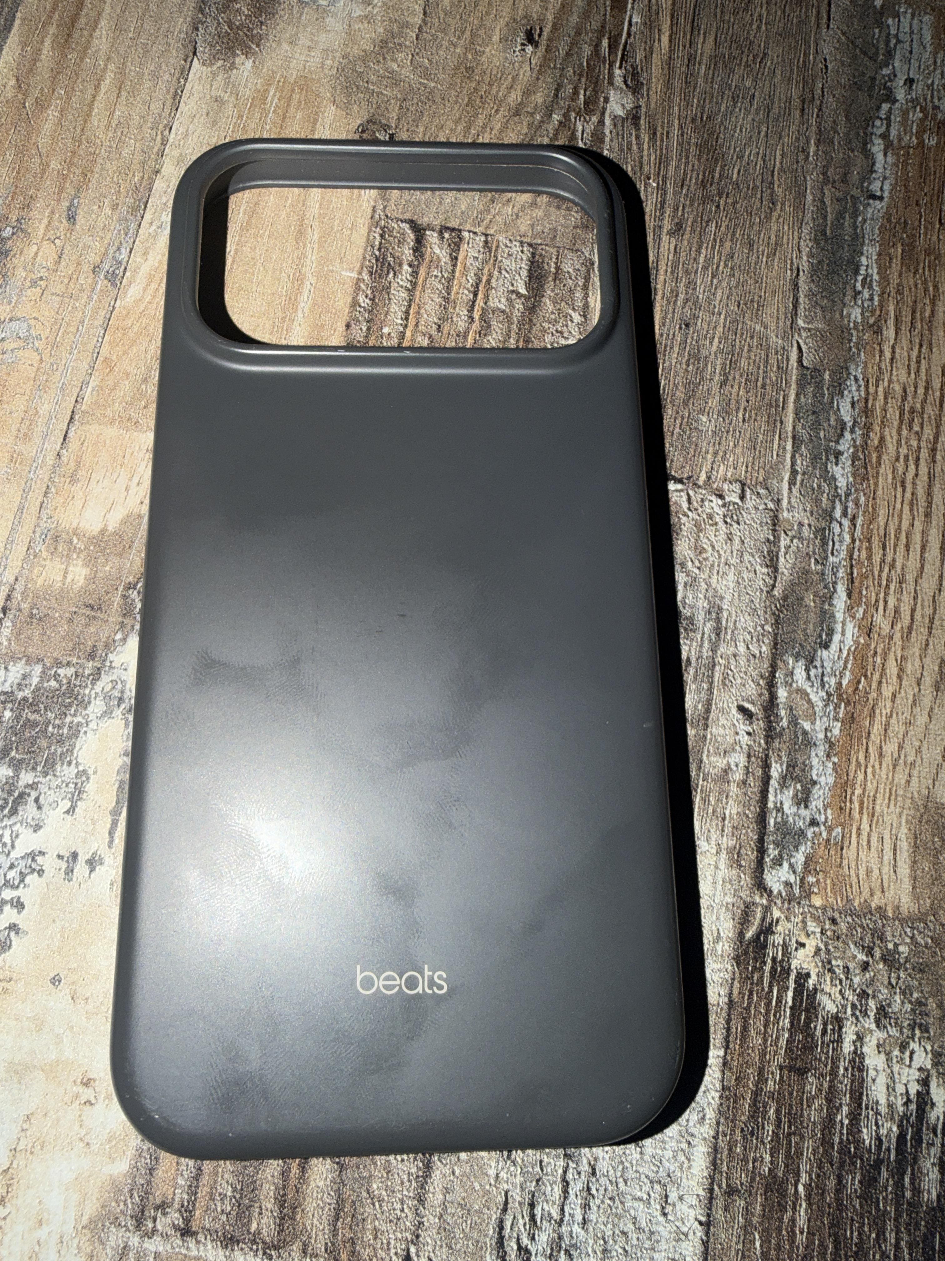 Beats iPhone 17 Pro Max Case with MagSafe and Camera Control