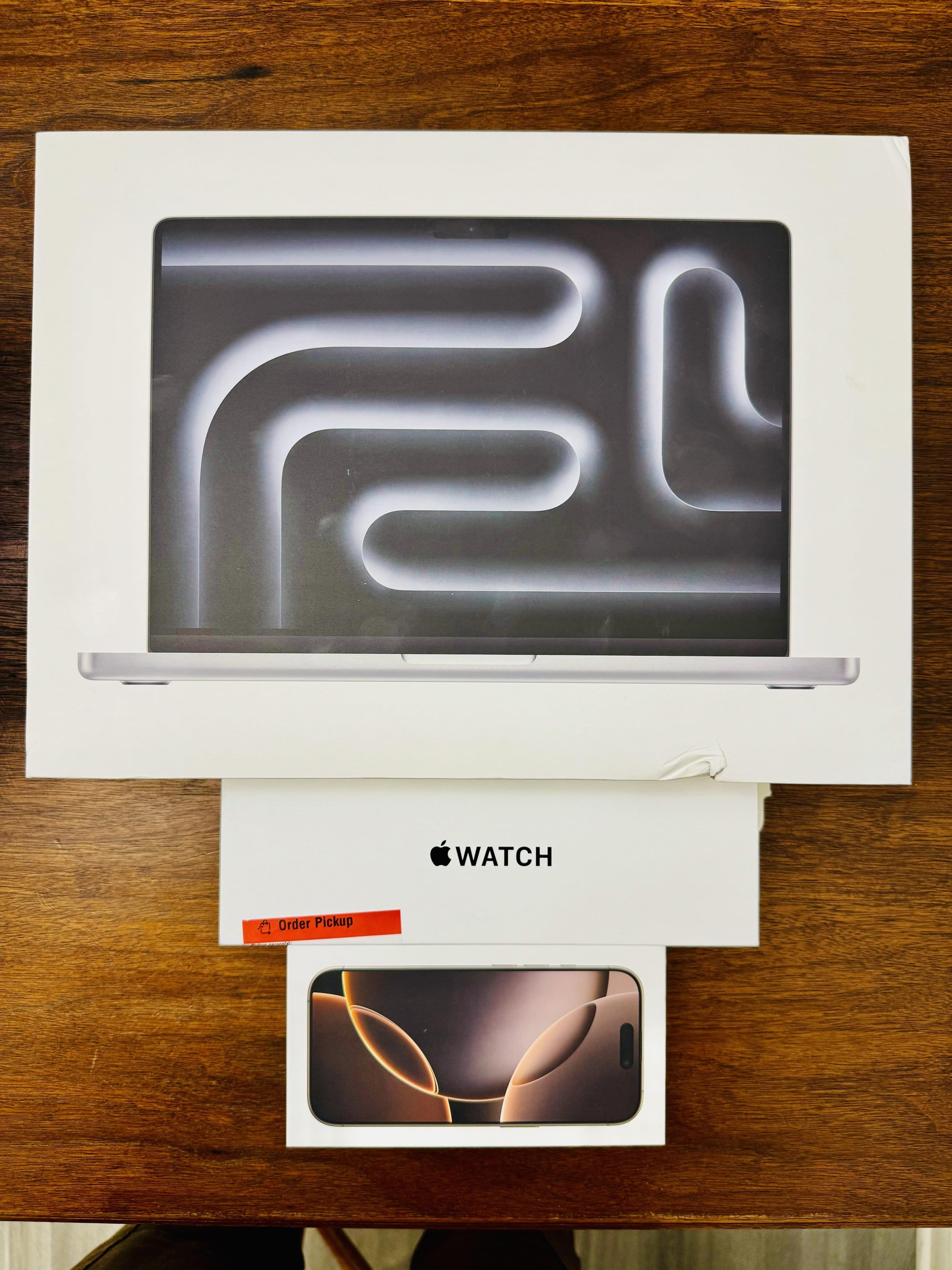 Apple MacBook Pro 14 inch Laptop Apple M4 chip Built for Apple