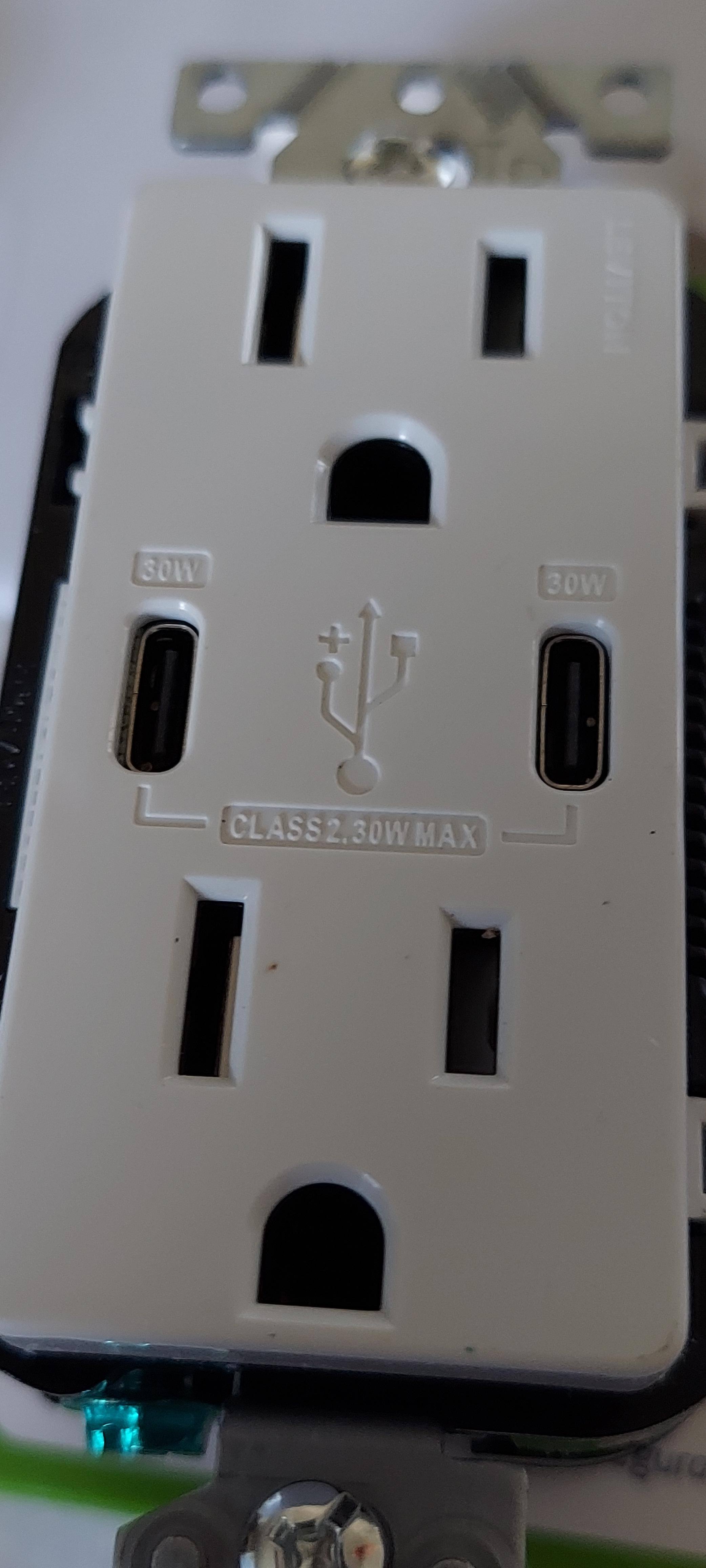 USB-C and normal outlets, click to load a larger version