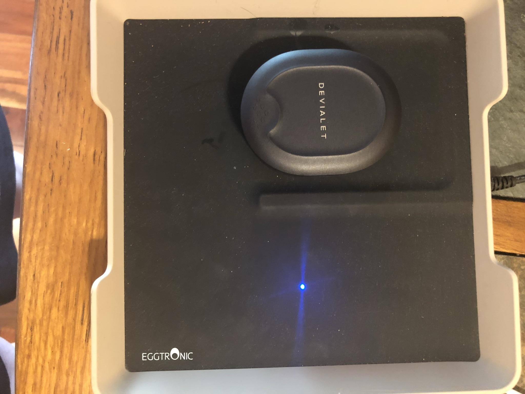 Shown charging on my wireless charging tray, click to load a larger version