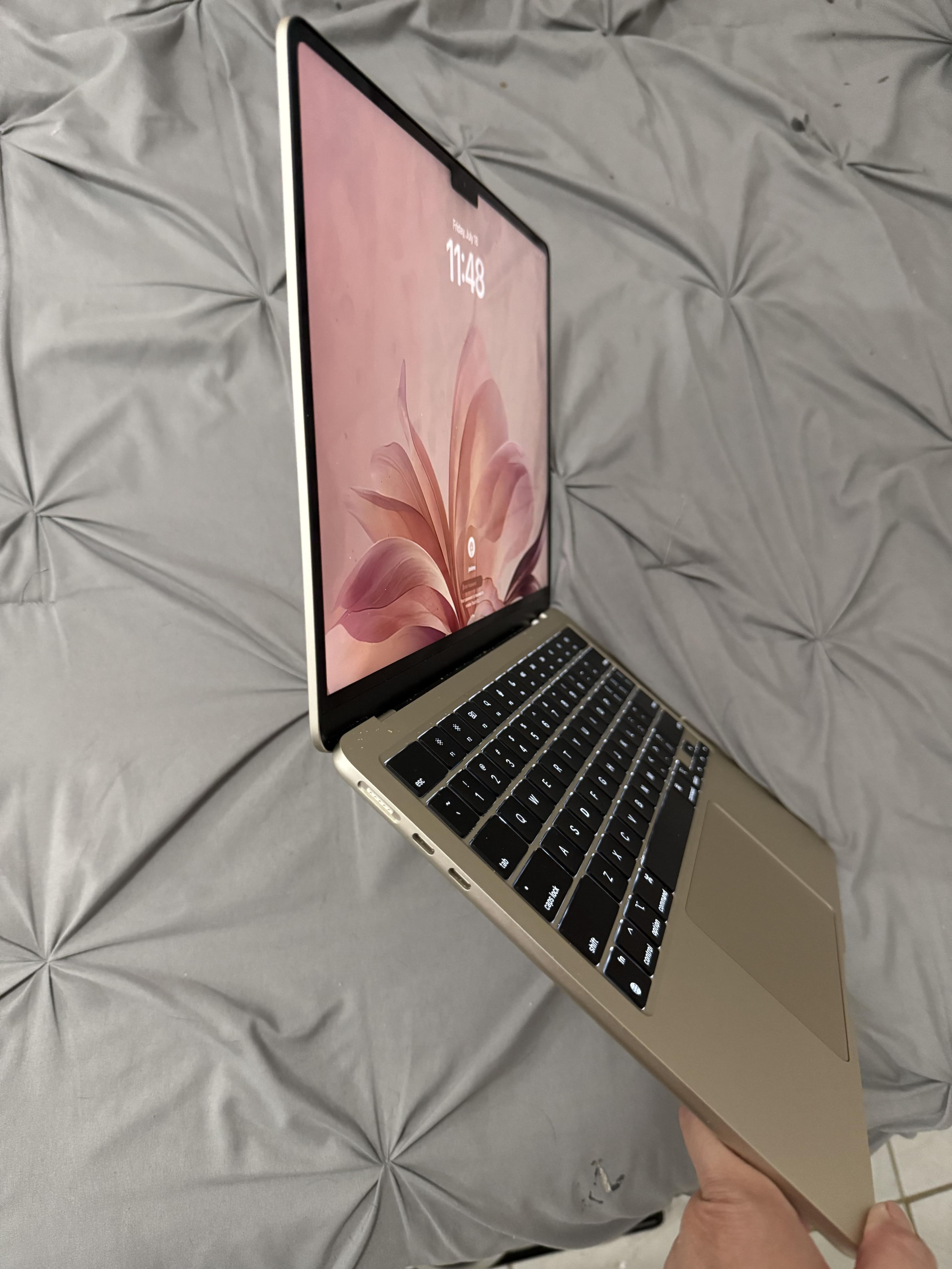 Apple MacBook Air 13 inch Laptop M3 chip Built for Apple