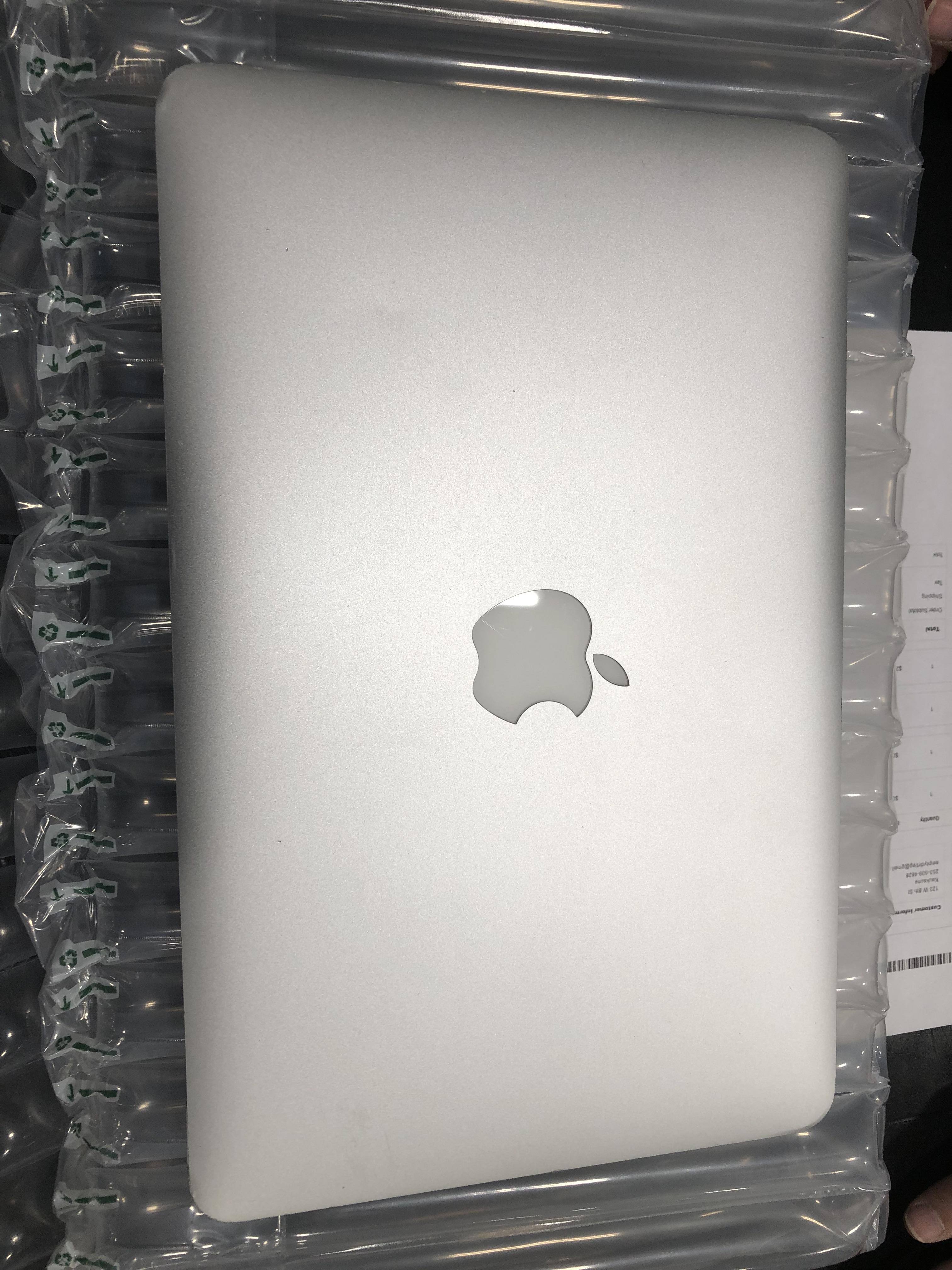Apple MacBook Air 11.6