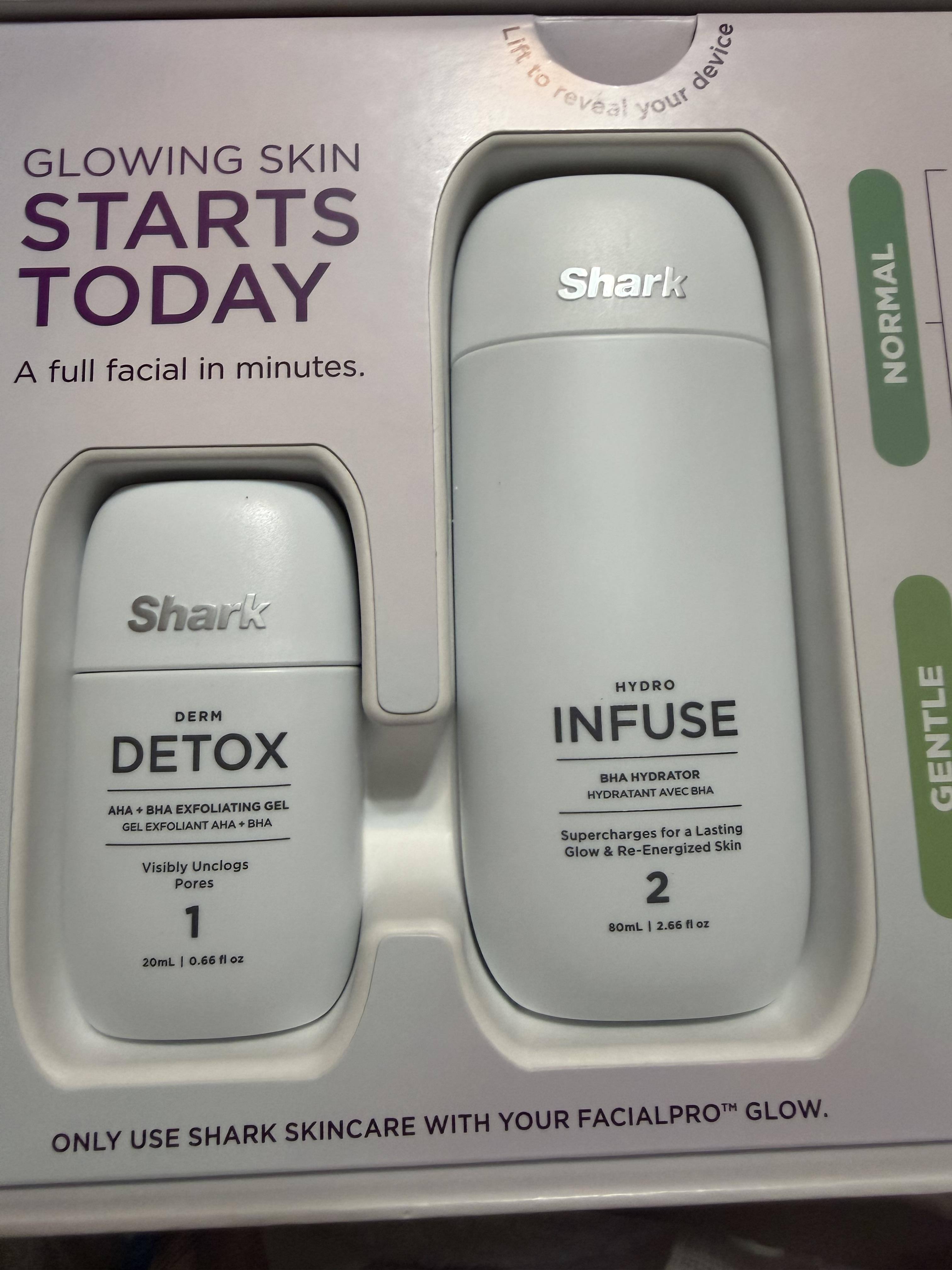 The kit includes 1 bottle Detox and 1 bottle INFUSE, click to load a larger version