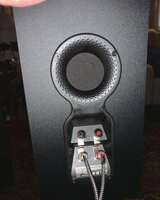 超極上B & W606 S2 Anniversary Edition Bowers & Wilkins 606 S2 Anniversary Edition (Oak/White) Bookshelf