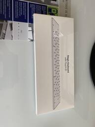 Magic Keyboard (Lightning Port) with Touch ID for Mac models Magic Keyboard (Lightning Port) with Touch ID for Mac models