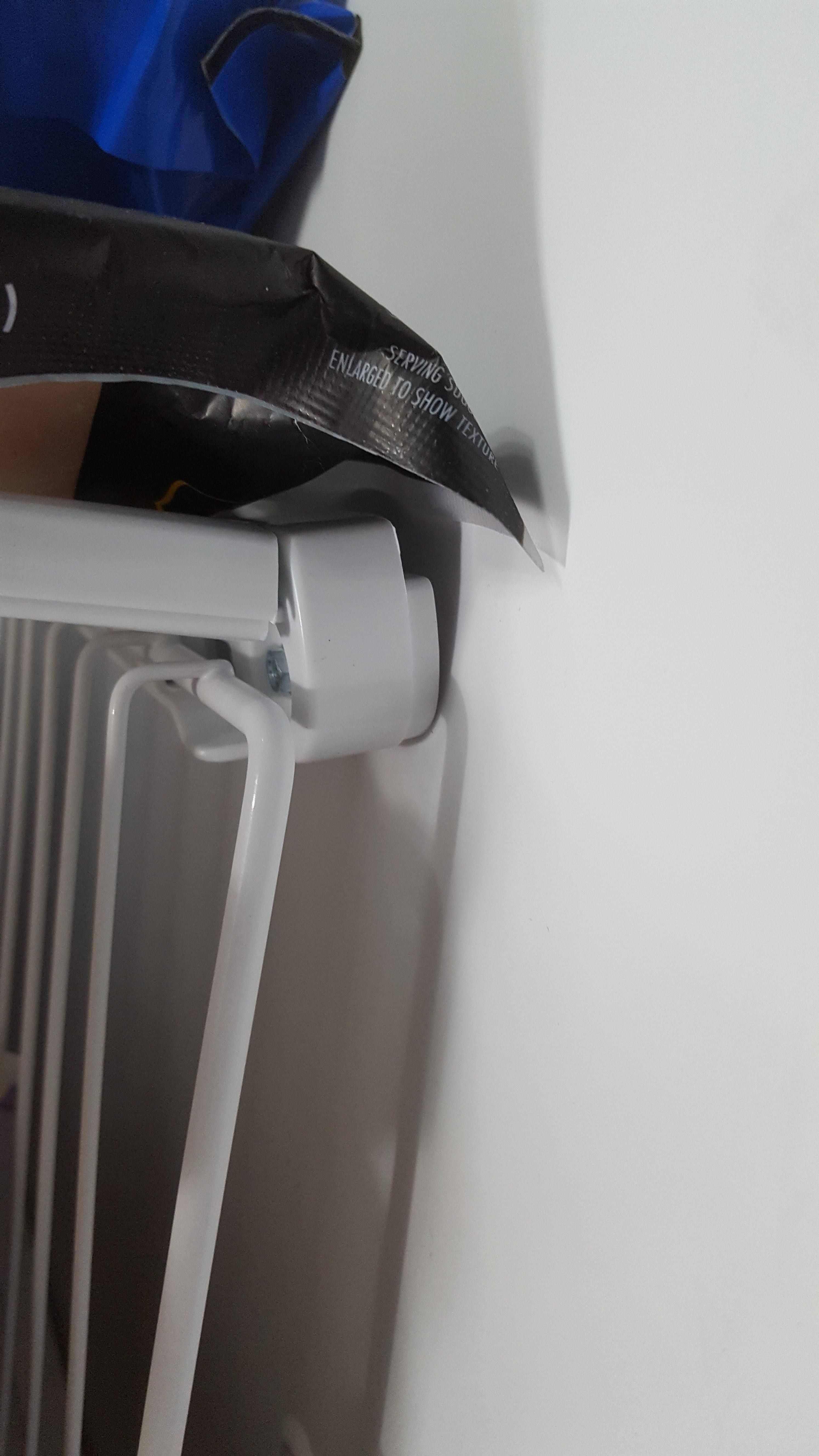 cheap plastic, click to load a larger version