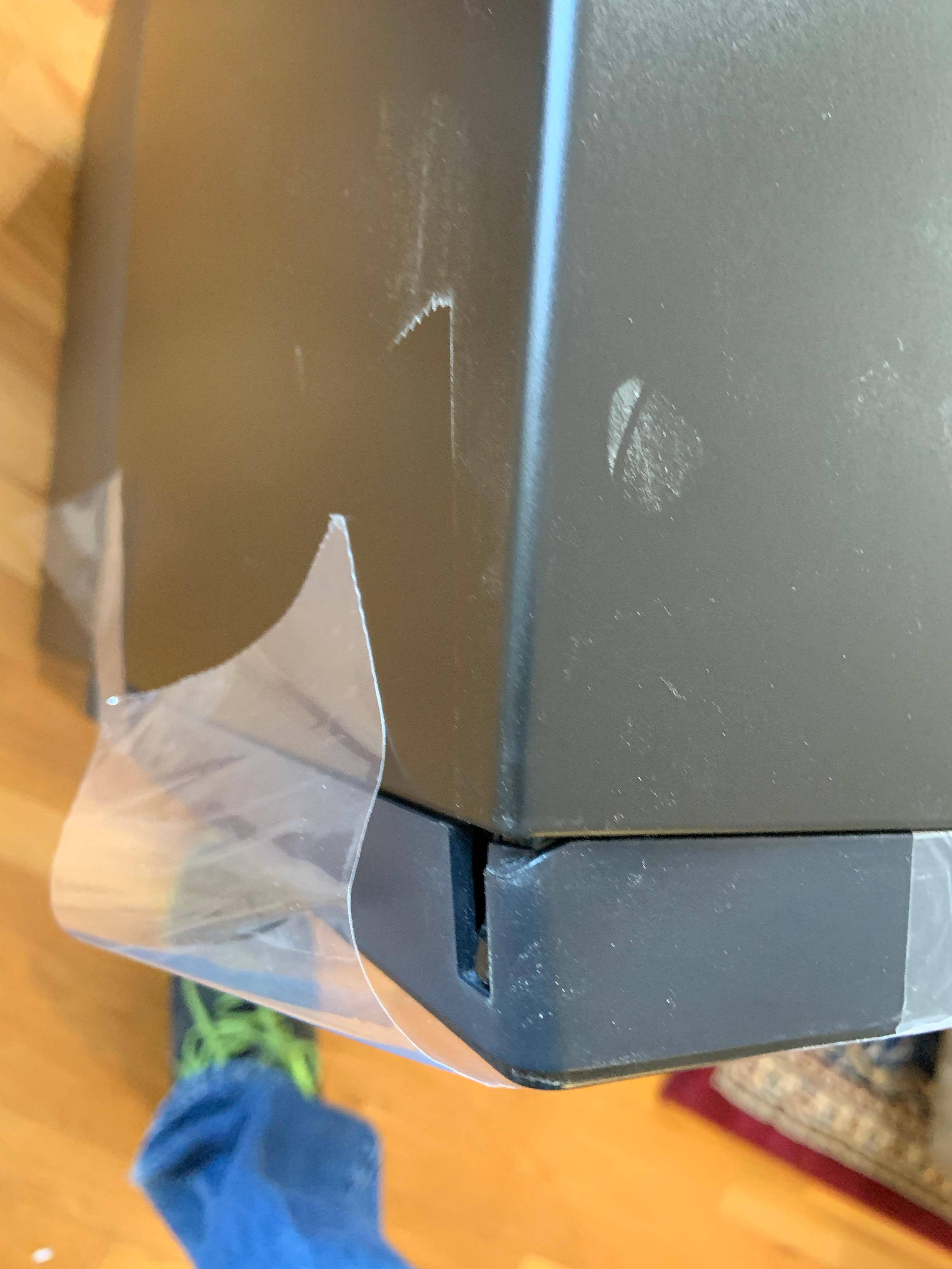 corner near hinge, click to load a larger version