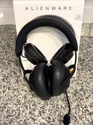 Alienware Pro Wireless Gaming Headset for PS5, PS4 and Alienware Pro Wireless Gaming Headset for PS5, PS4 and
