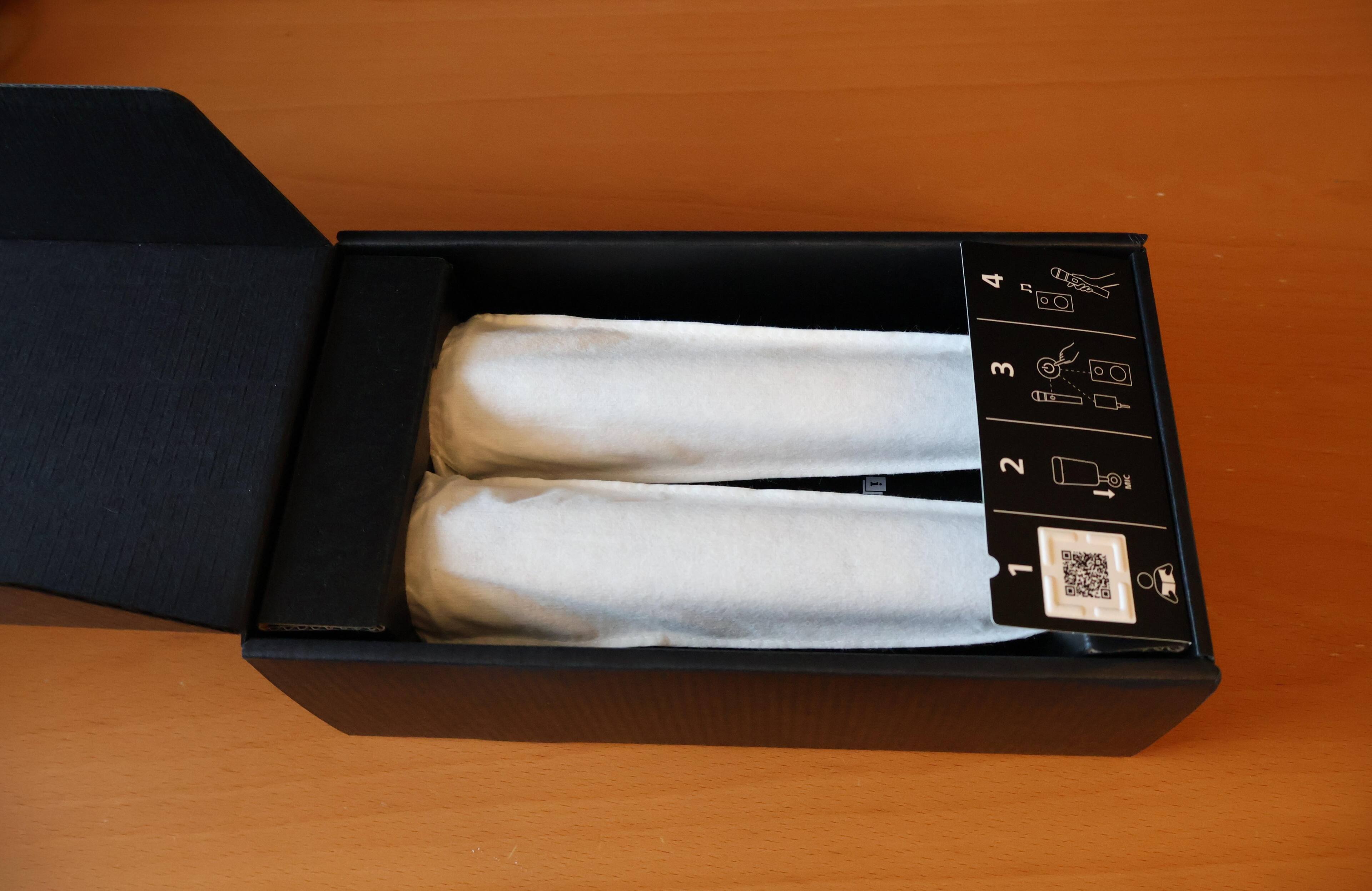 Box opened, click to load a larger version