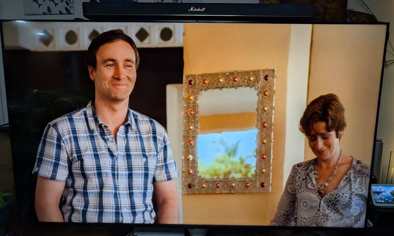 See the soundbar above the TV screen., click to load a larger version