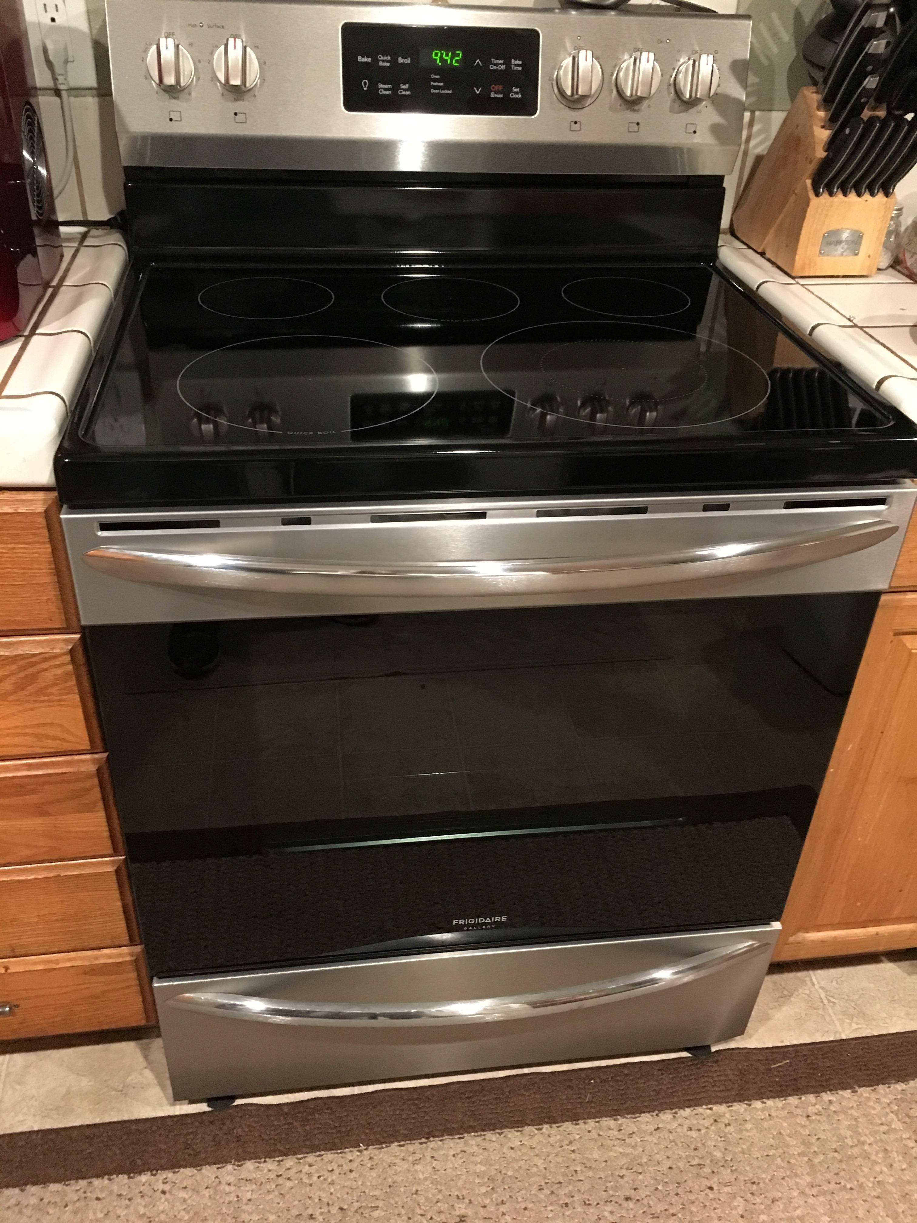 Model: FGEF3036TFB, click to load a larger version