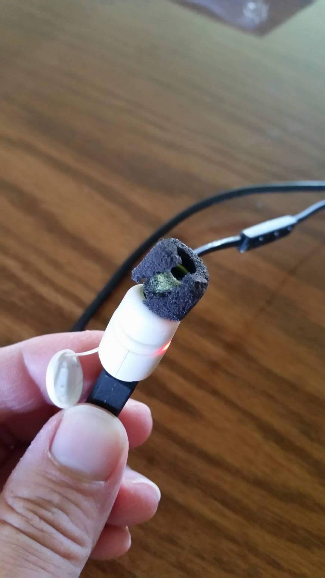 After 2weeks of use, click to load a larger version