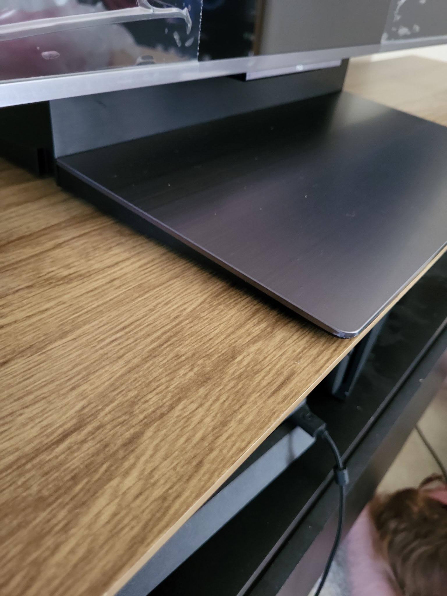 pedestal stand in high mode, click to load a larger version