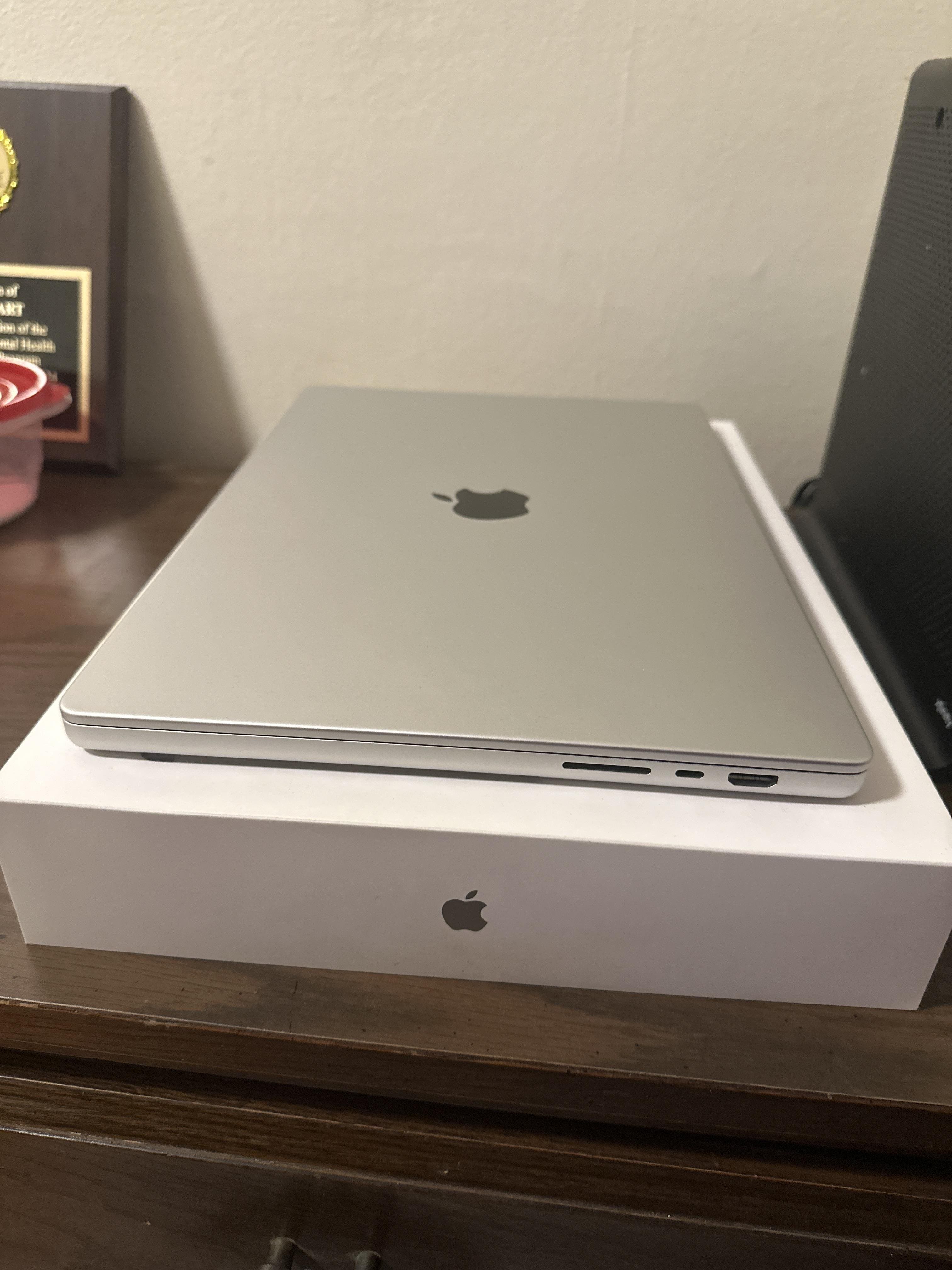 Apple MacBook Pro 16 inch Laptop Apple M4 Pro chip Built for Apple