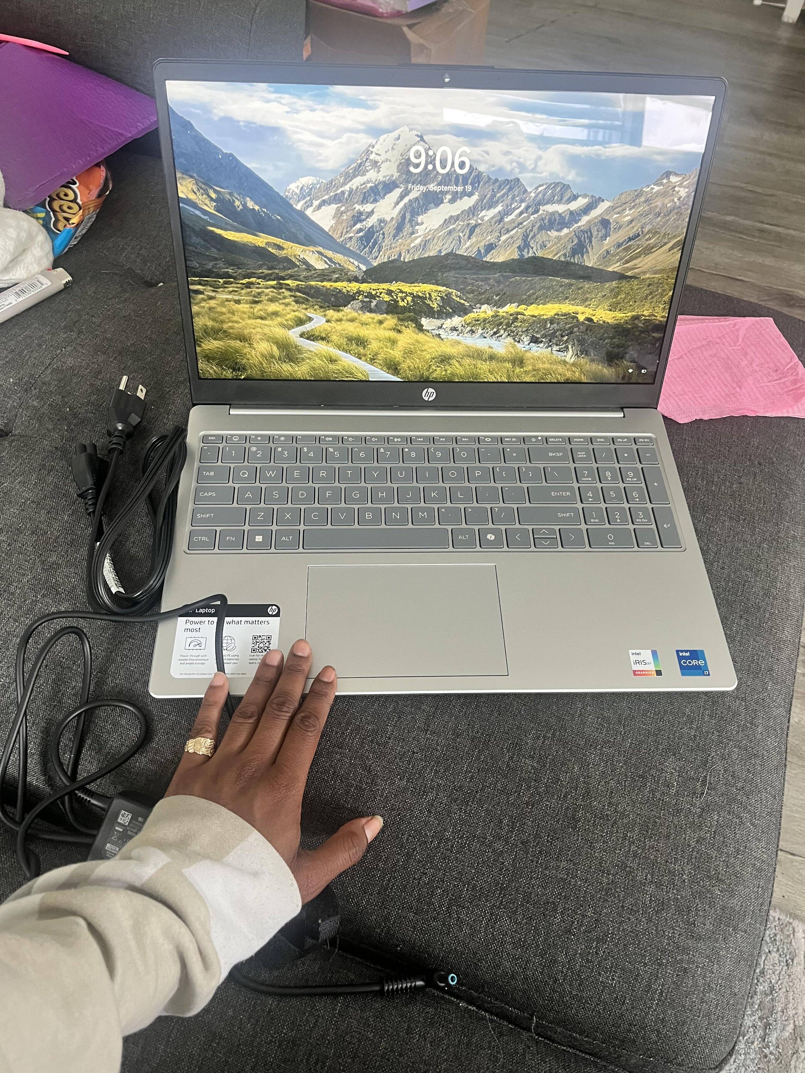 HP 15.6