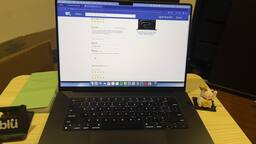 Apple MacBook Pro 16 inch Apple M4 Max chip Built for Apple Apple MacBook Pro 16 inch Apple M4 Max chip Built for Apple