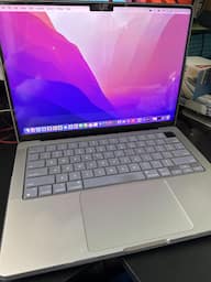 Apple MacBook Pro 14 Apple MacBook Pro 14