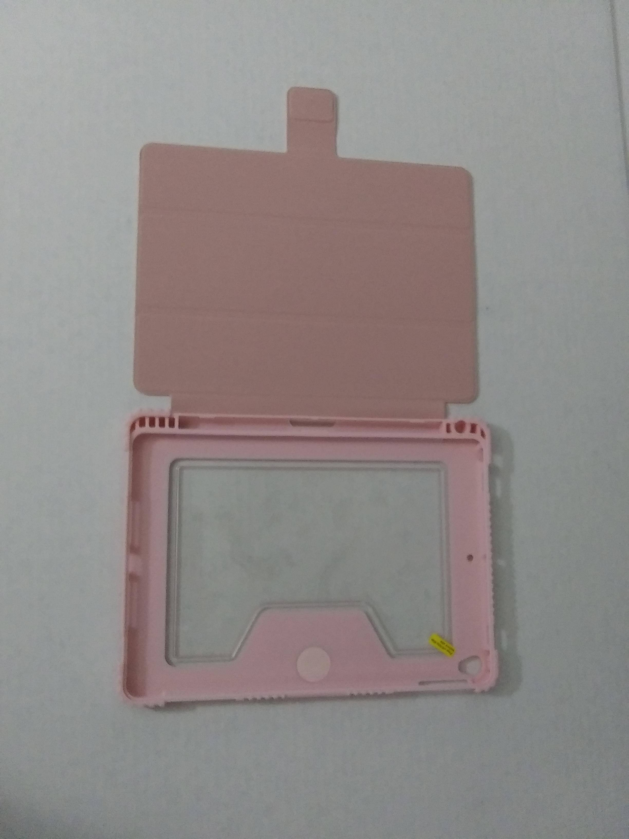 Open Case without iPad, click to load a larger version