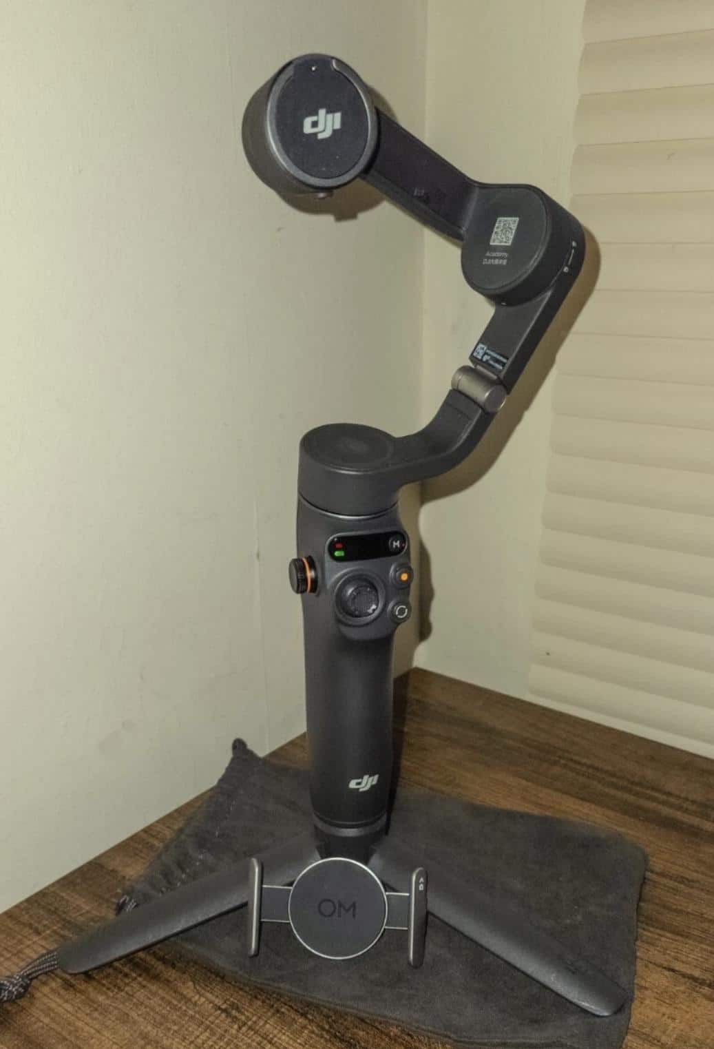 DJI Osmo Mobile 7P Smartphone 3 Axis Gimbal Stabilizer Gray CP.OS