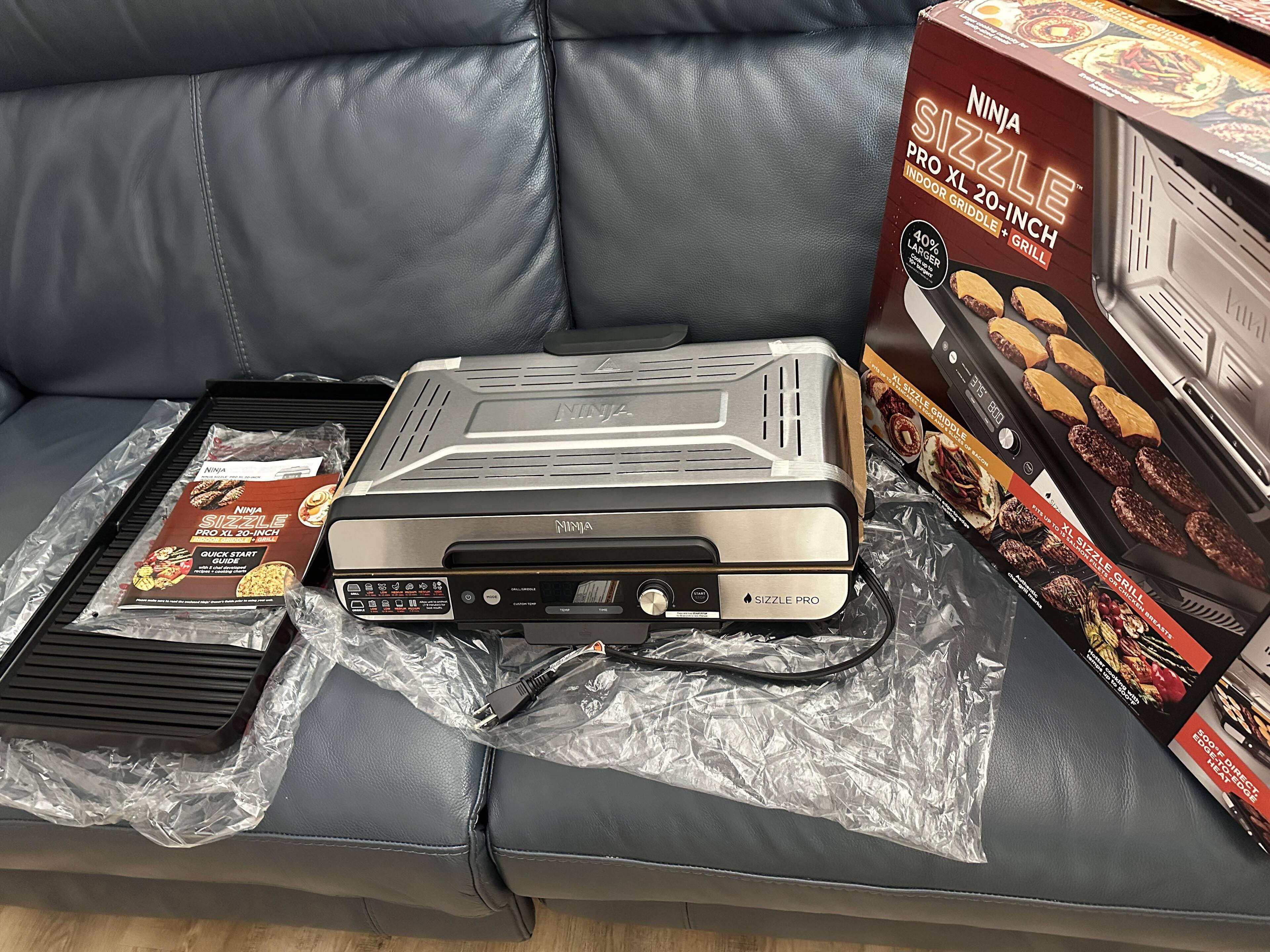 Unboxing, click to load a larger version