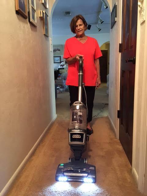 This Shark glides effortlessly over my carpet - love the LED lights., click to load a larger version