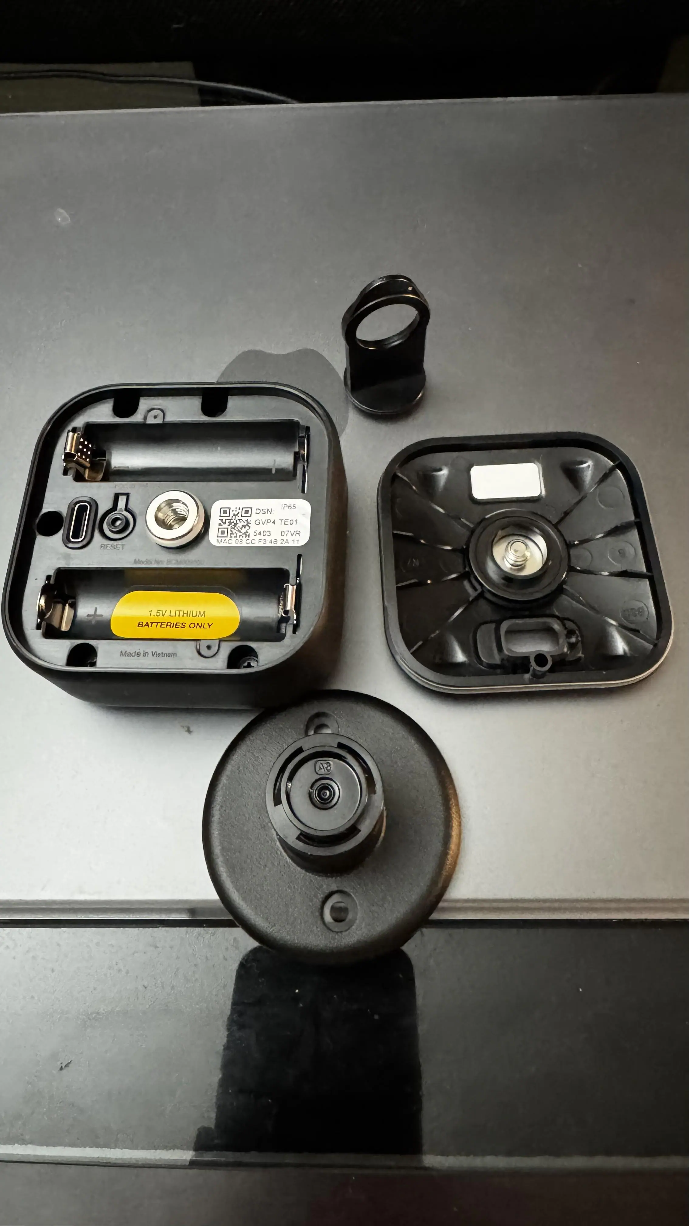 Are the main components of the camera., click to load a larger version