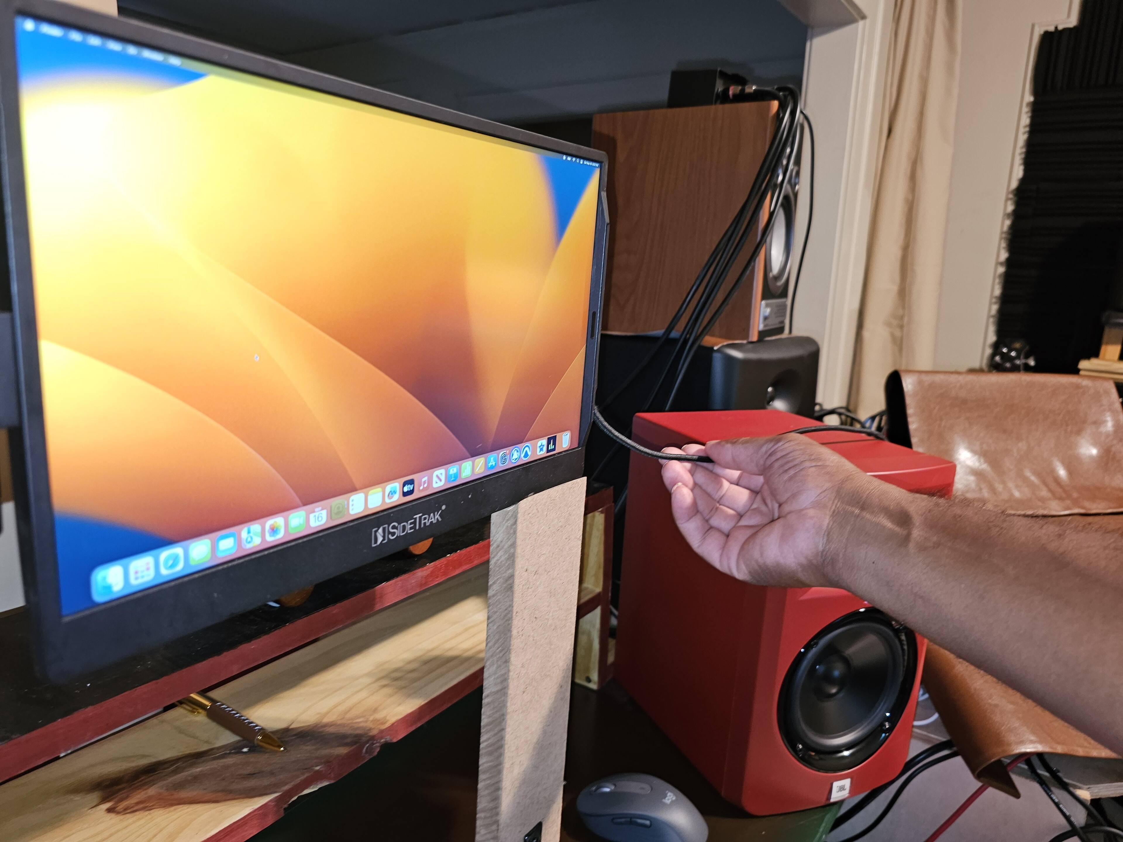 Customer provided, click to load a larger version