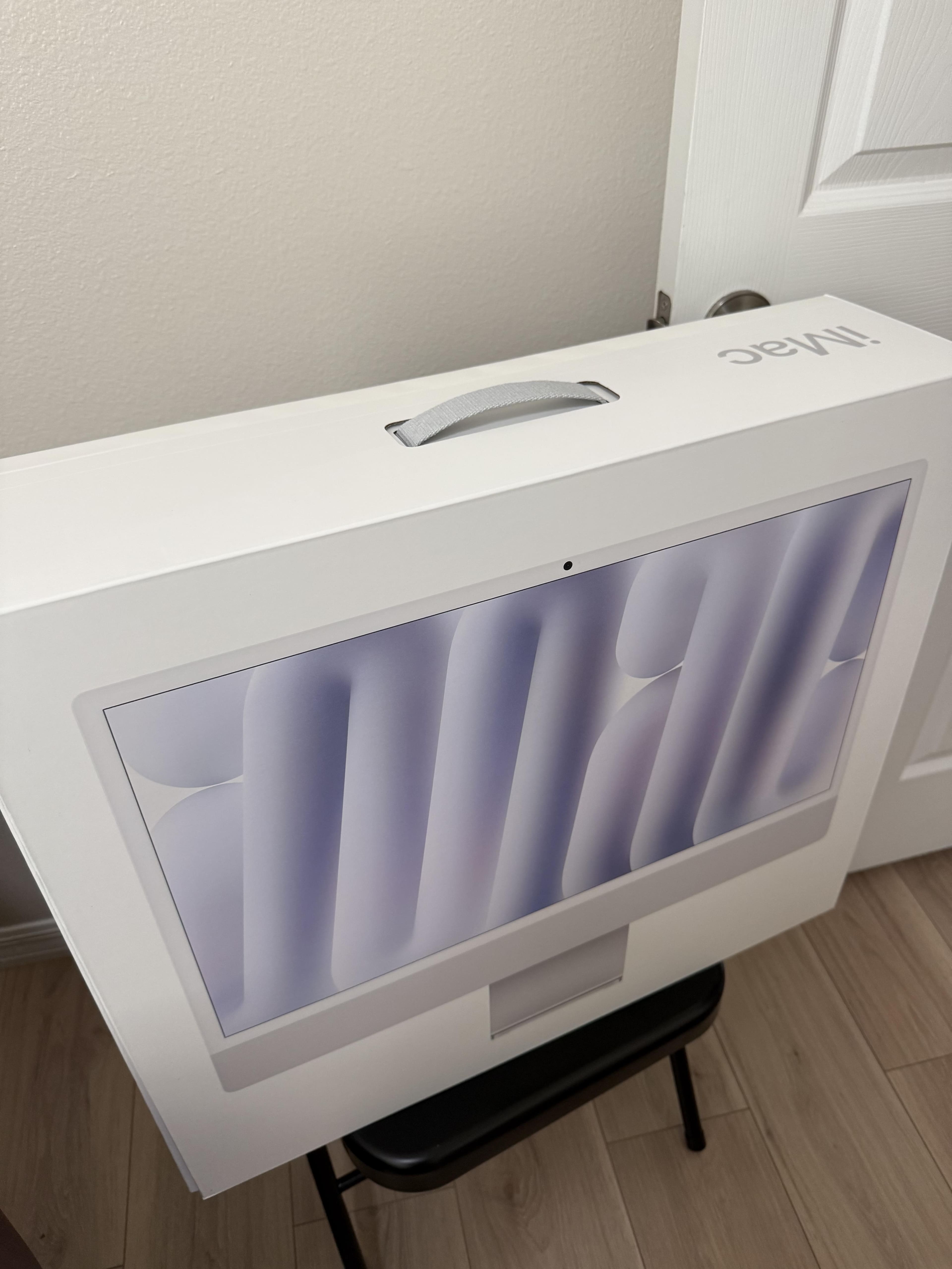 Apple iMac 24 inch All in One M4 chip Built for Apple Intelligence