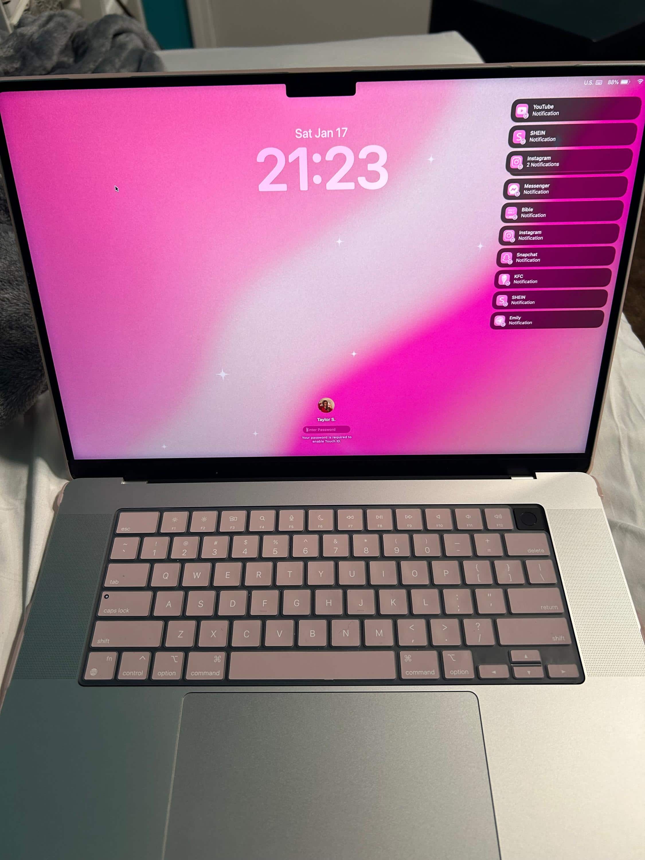 VEGUSさま専用　MacBook Pro 16 M4 Pro 48GB Apple MacBook Pro 16 inch Laptop Apple M4 Pro chip Built for Apple