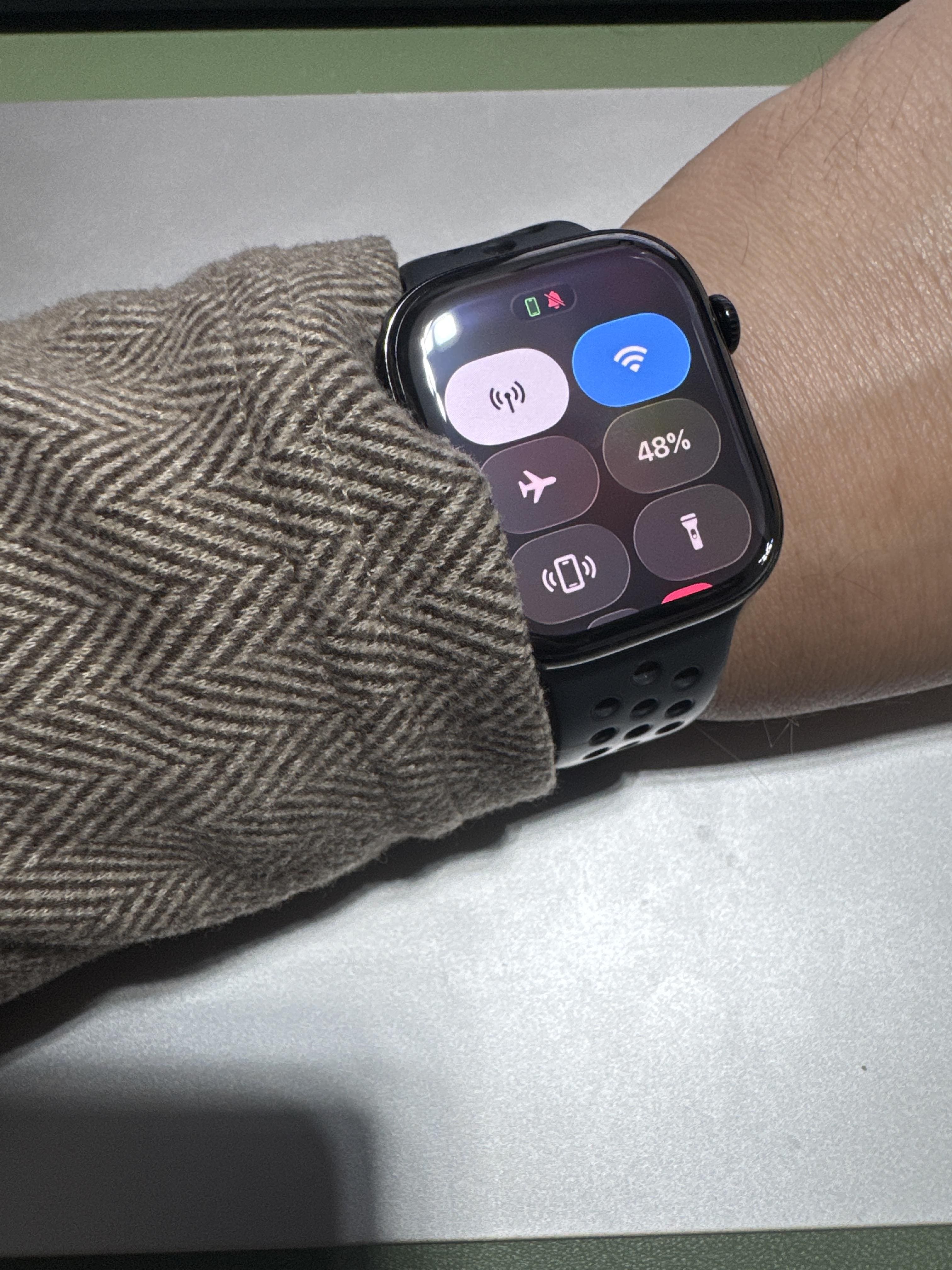 Apple Watch Series 11 (GPS+Cellular) 46mm Aluminum Case with Black