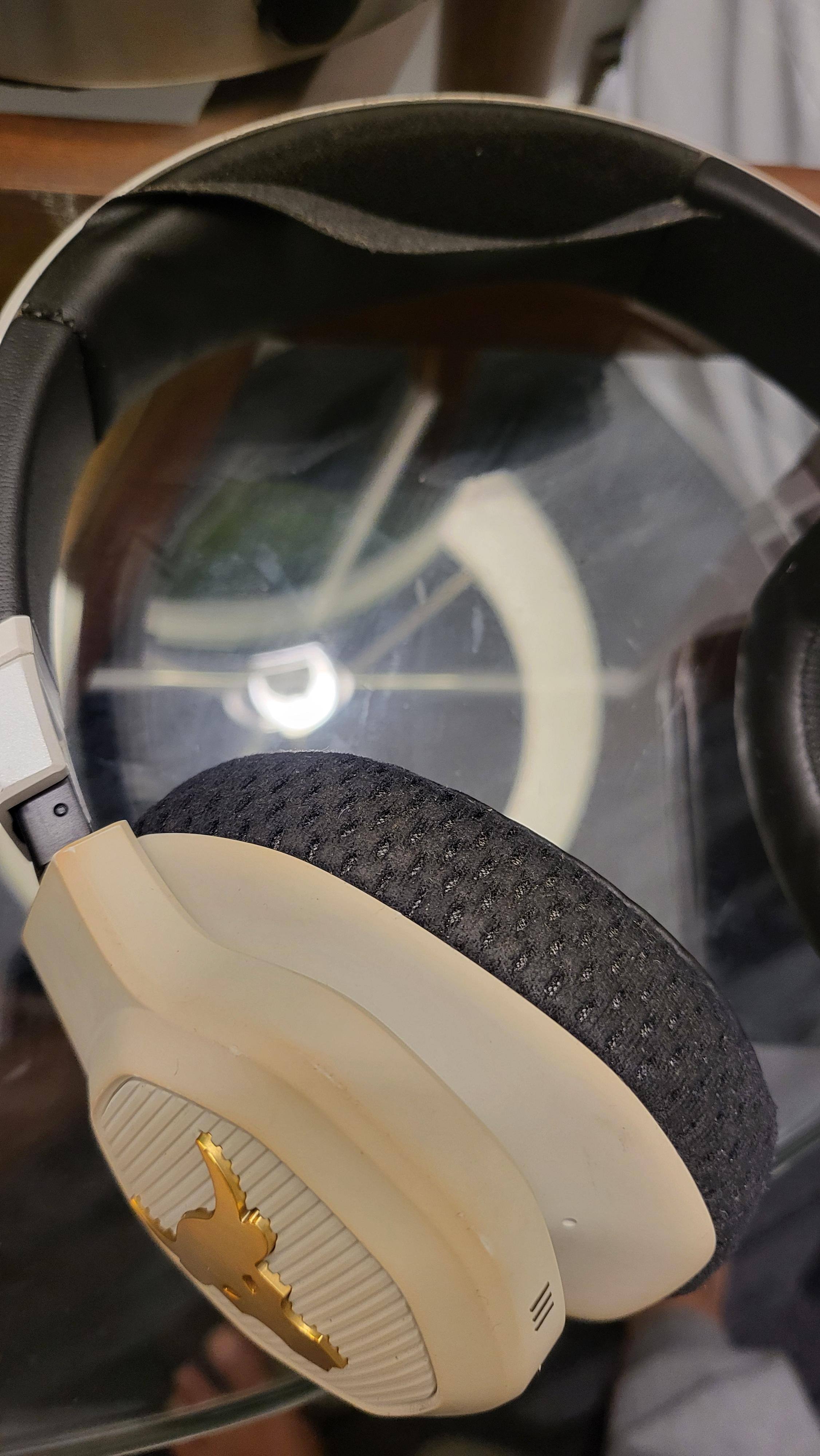 JBL Under Armour Project Rock Wireless Over the Ear Headphones