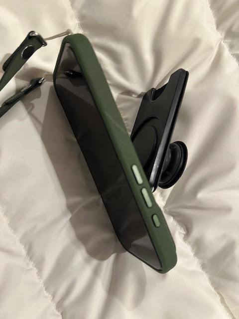 Kickstand that Allows for Portrait or Landscape Viewing, click to load a larger version