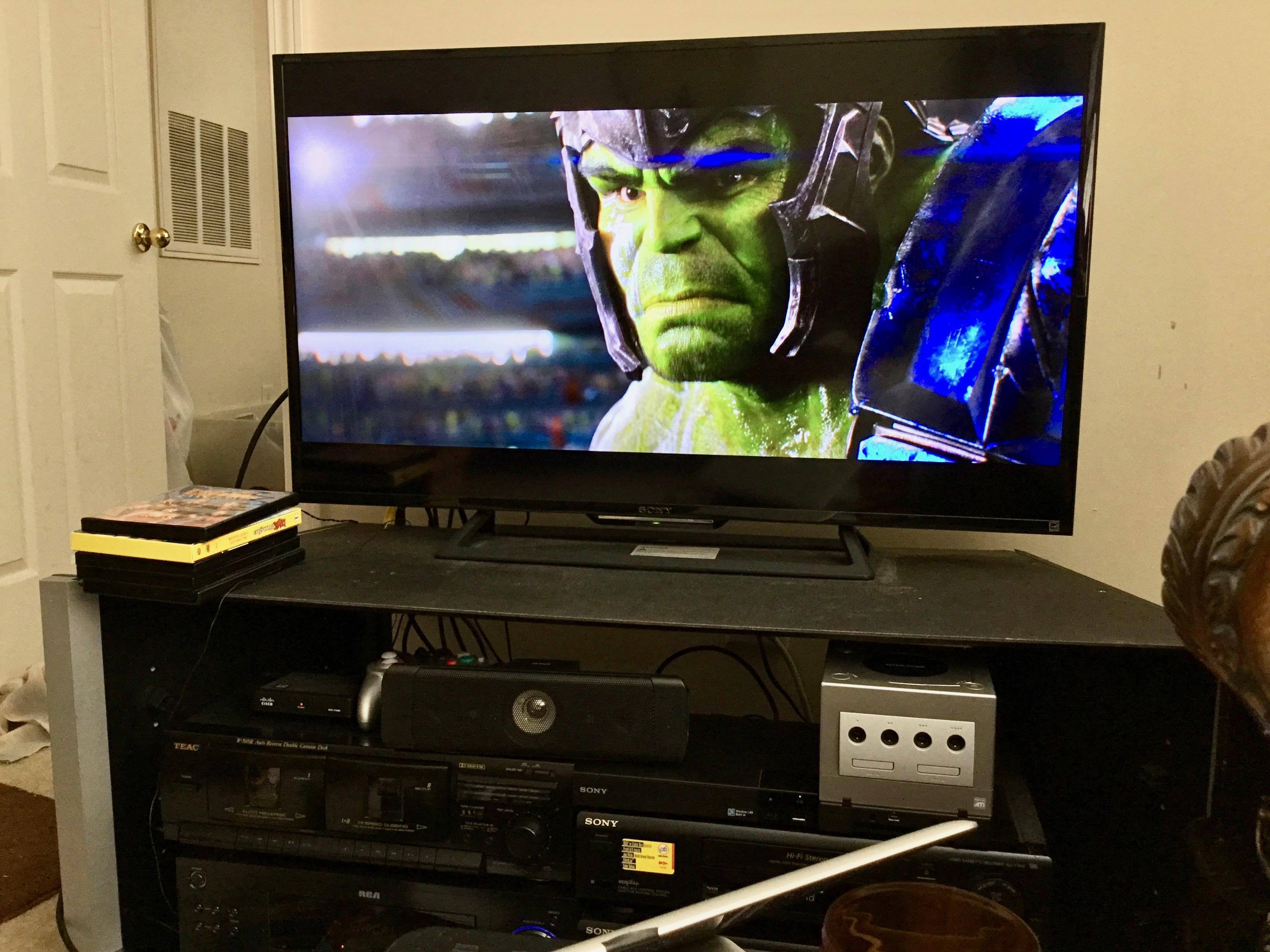 Watchin' a lil' Thor action!!!, click to load a larger version