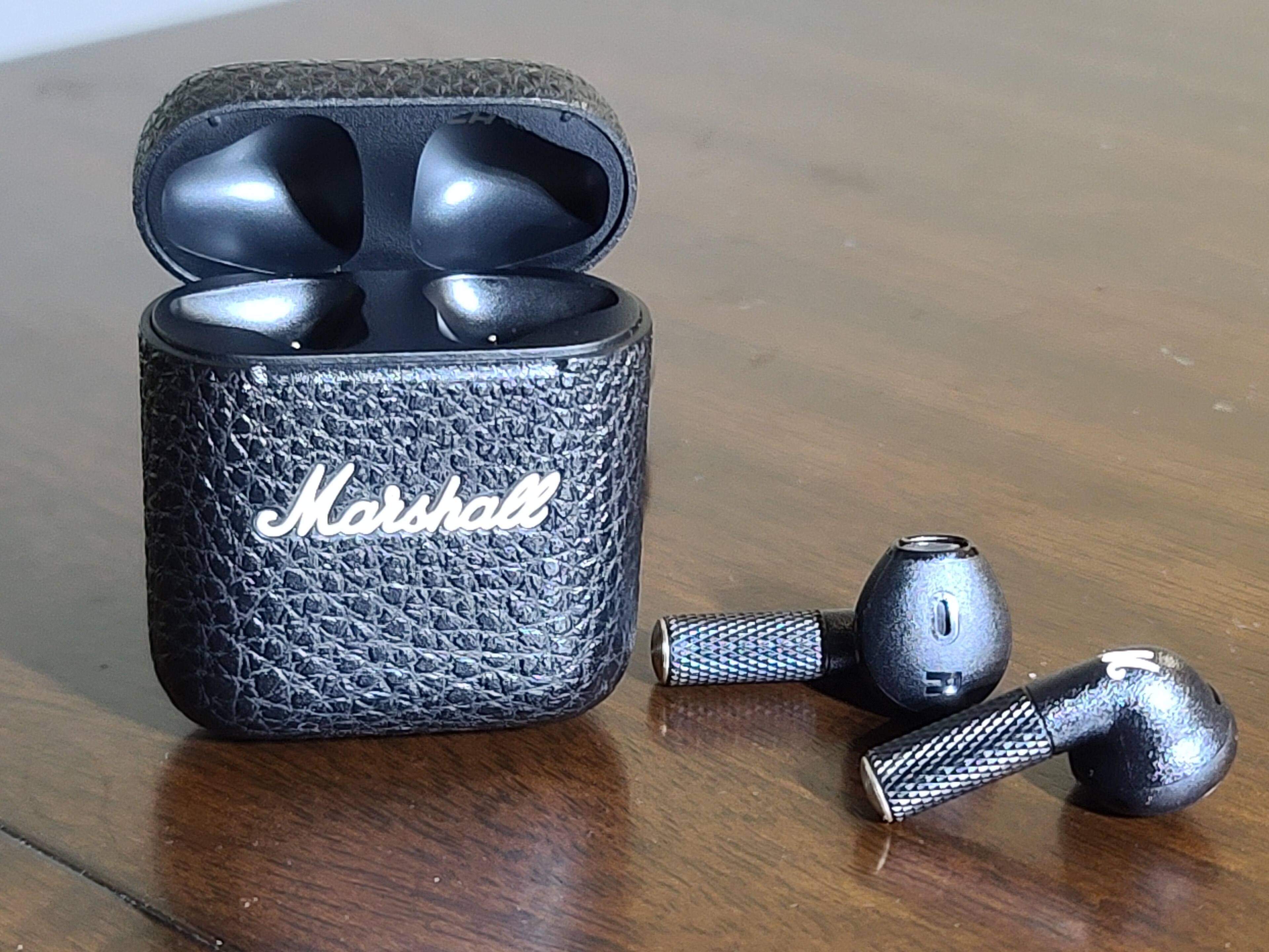 Marshall Minor III Earbuds & Carrying Case, click to load a larger version