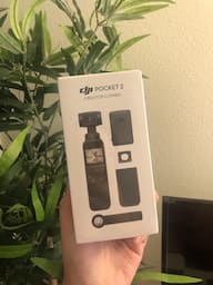 DJI Pocket 2 Creator Combo 3 Axis Stabilized 4K Handheld DJI Pocket 2 Creator Combo 3 Axis Stabilized 4K Handheld