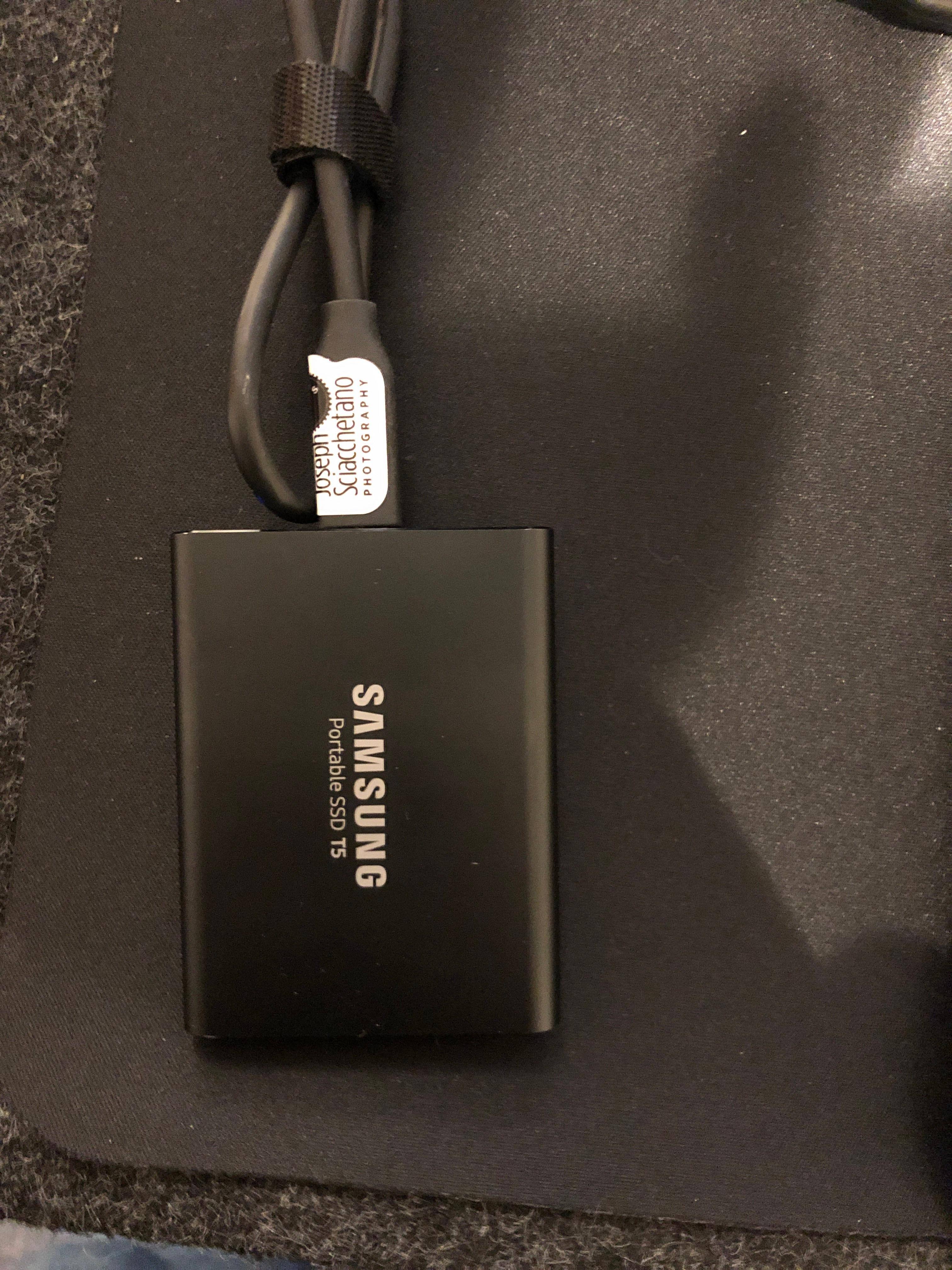 Samsung T5 1TB External USB Type C Portable SSD Deep black MU