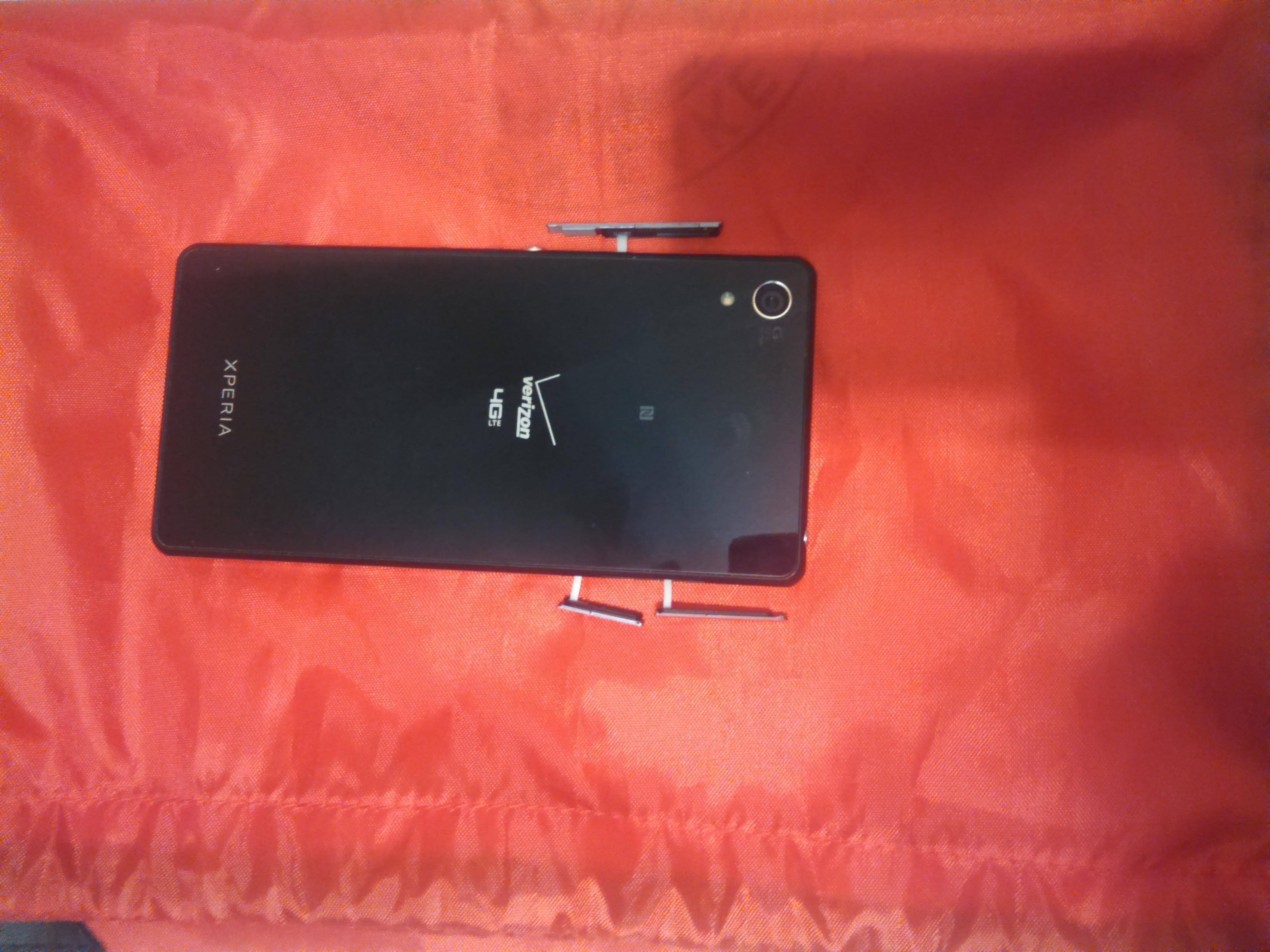 glass back and plastic ties captured with other camera, click to load a larger version