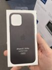 Apple Leather Case with MagSafe (for iPhone 12, 12 Pro) - Black :  : इलेक्ट्रॉनिक्स
