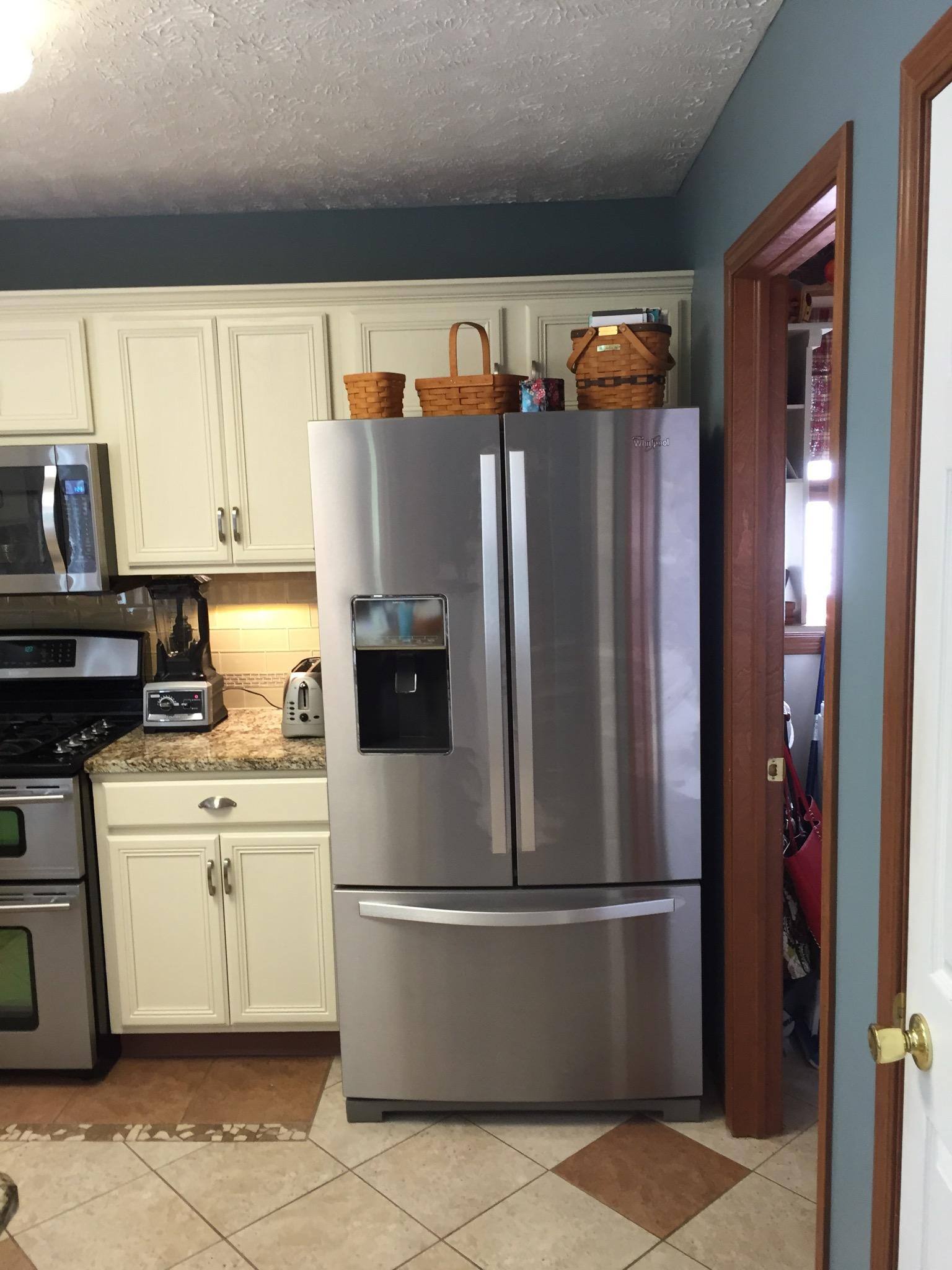 Nice Fridge!, click to load a larger version