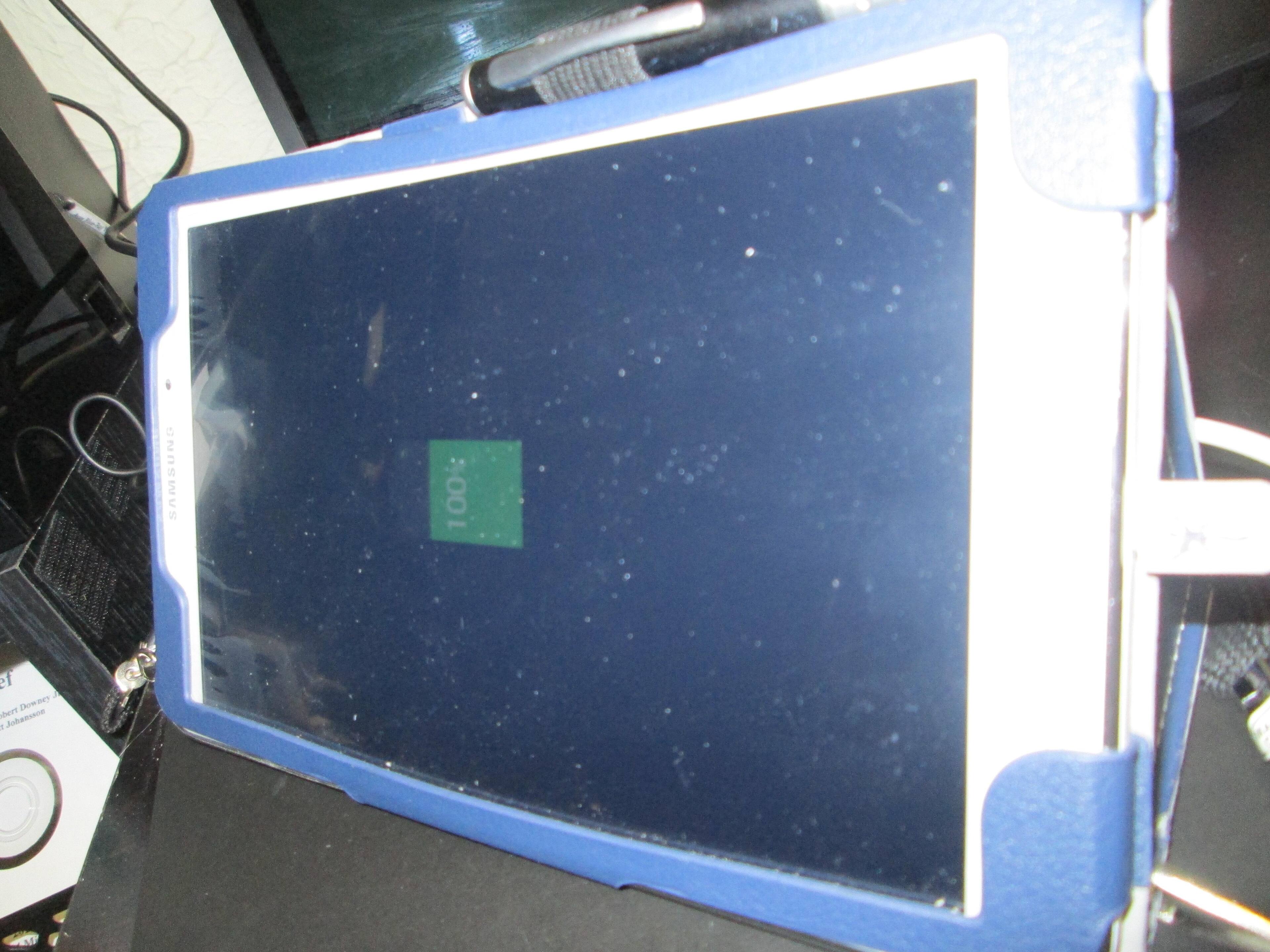 There are white spots but it's hard to pick up with Camera, click to load a larger version