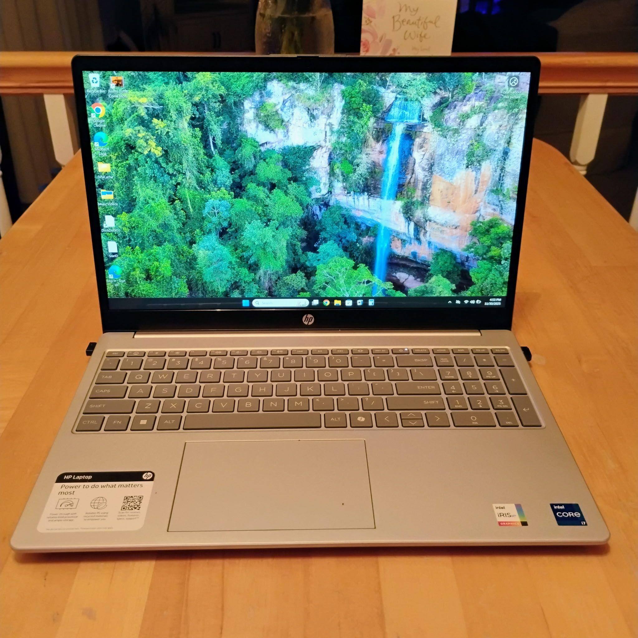 HP 15.6